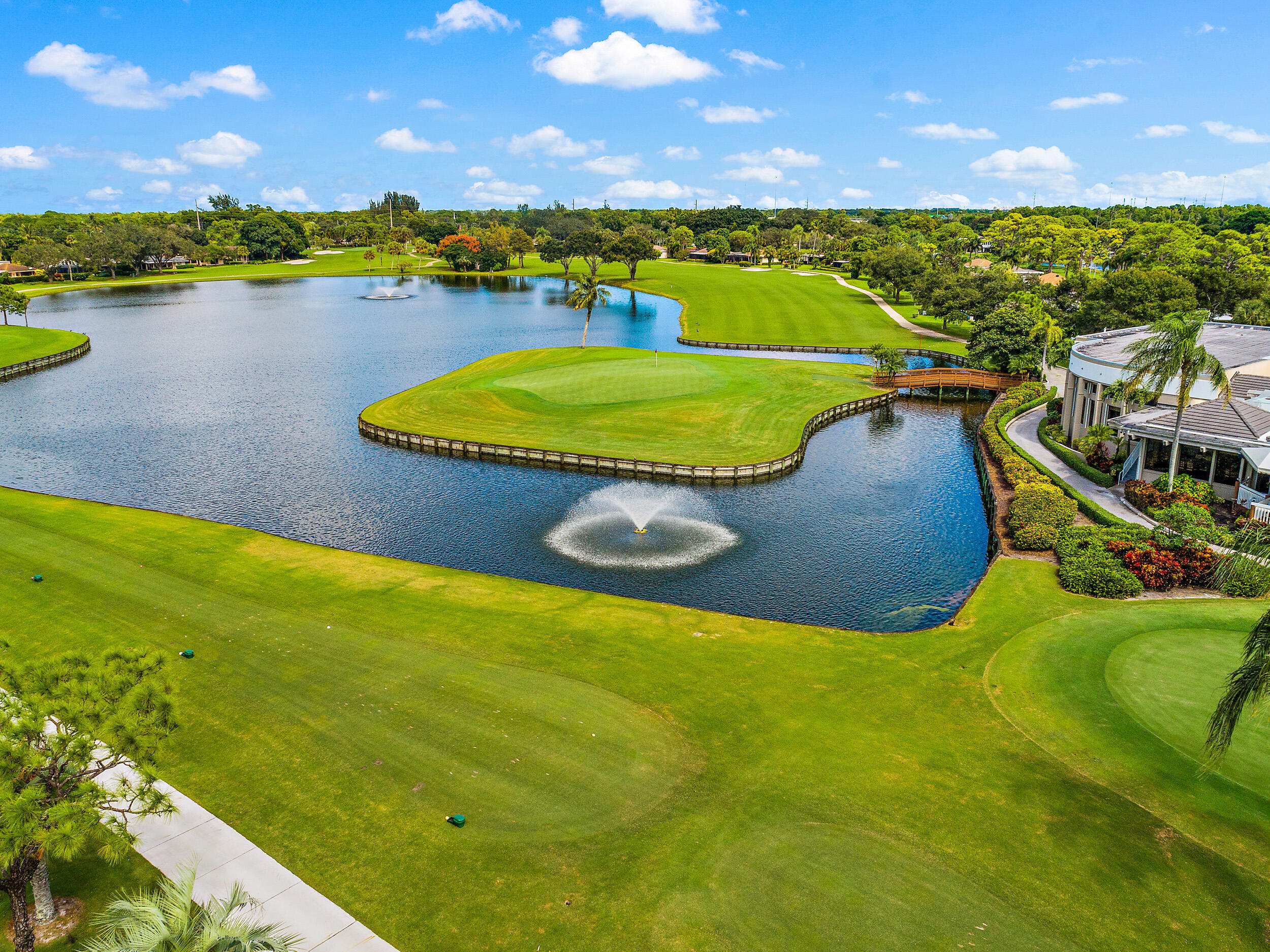 6866 Briarlake Circle
