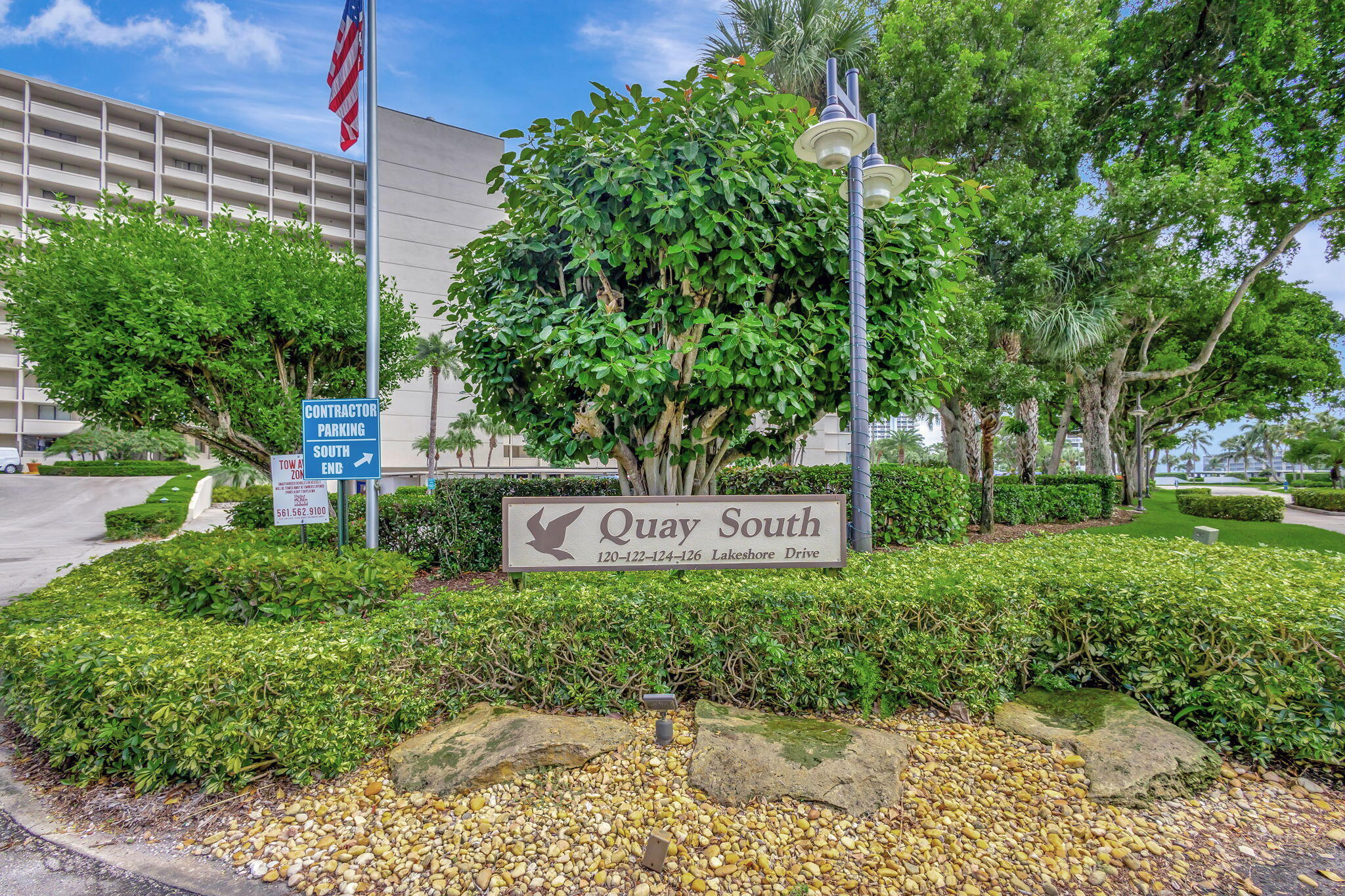 136 Lakeshore Drive