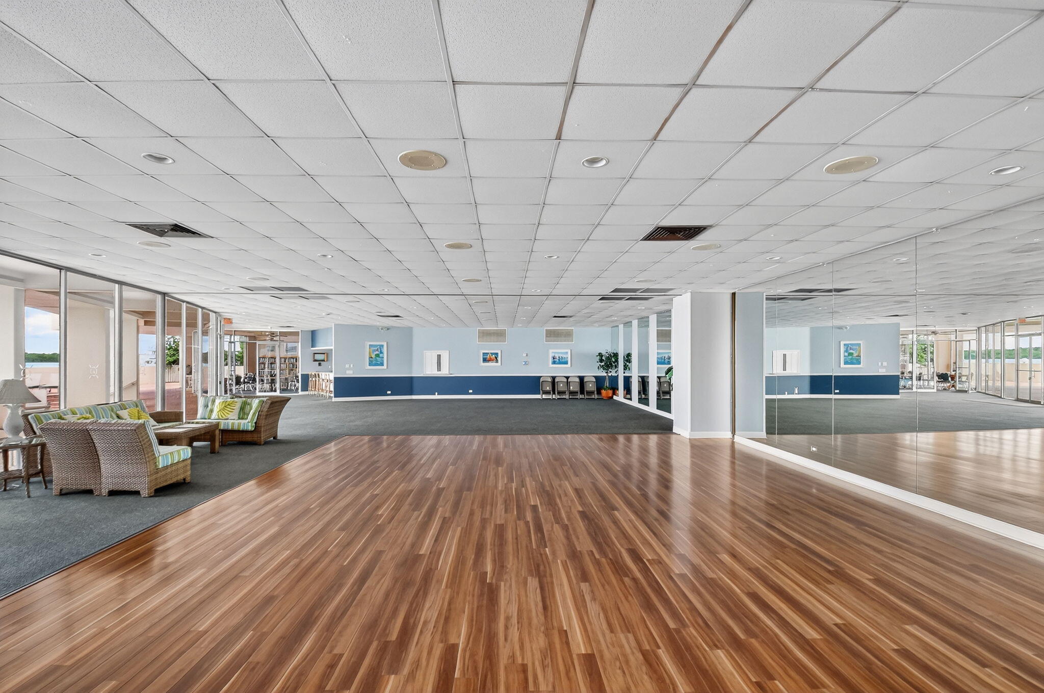 136 Lakeshore Drive