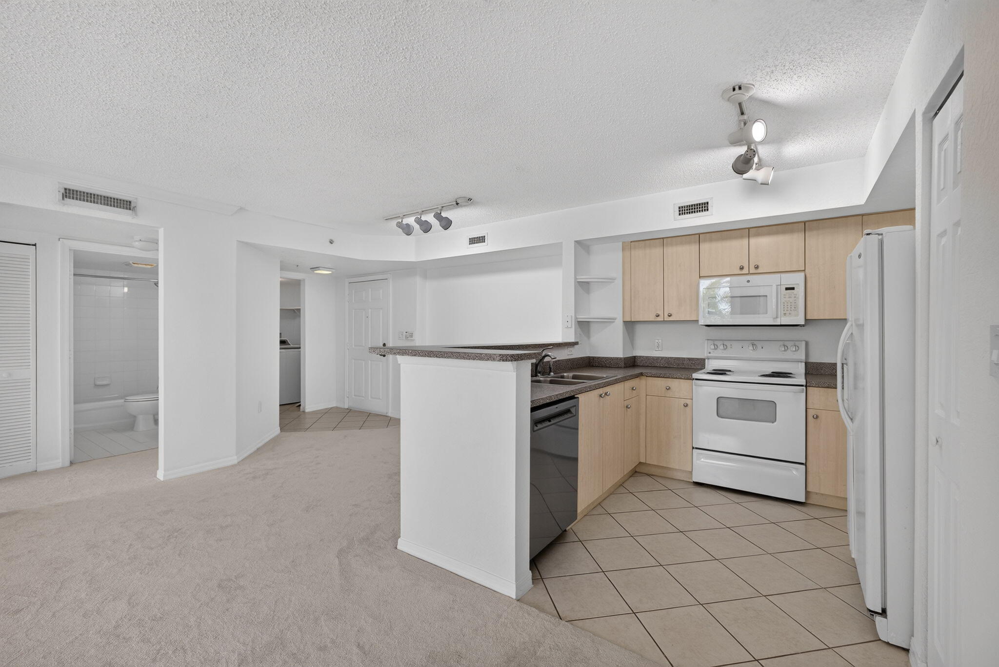 1801 N Flagler Drive 519