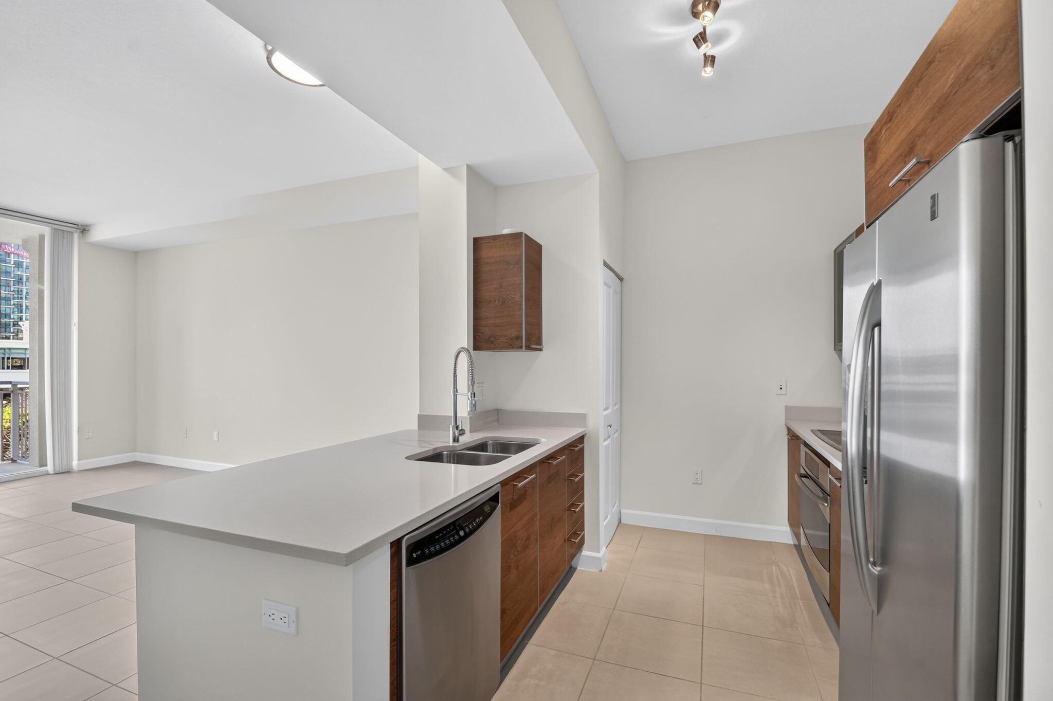 480 Hibiscus Street 515