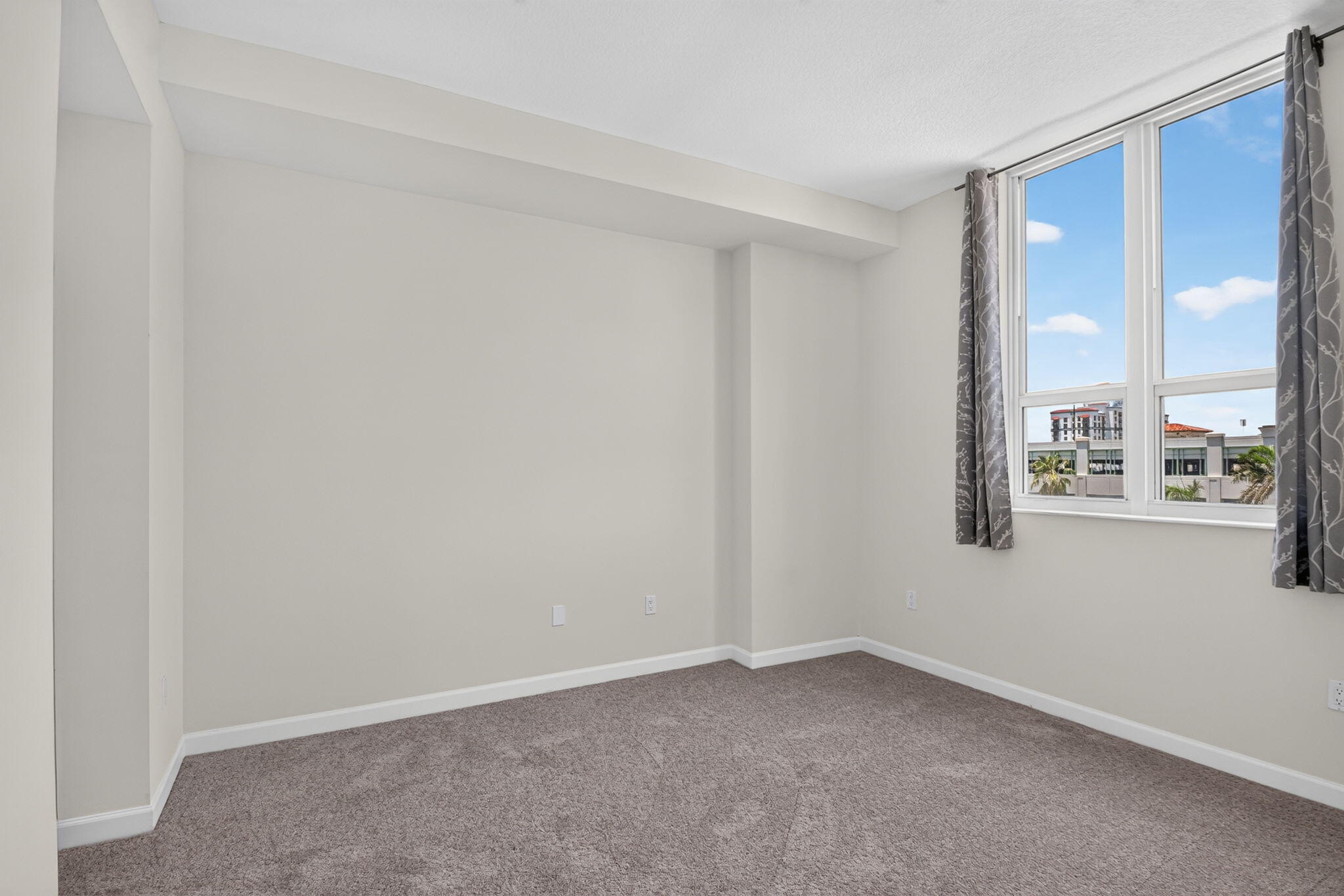480 Hibiscus Street 515