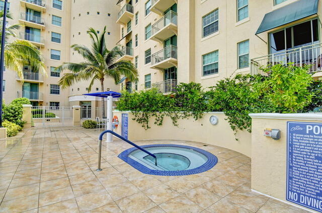610 CLEMATIS Street 831