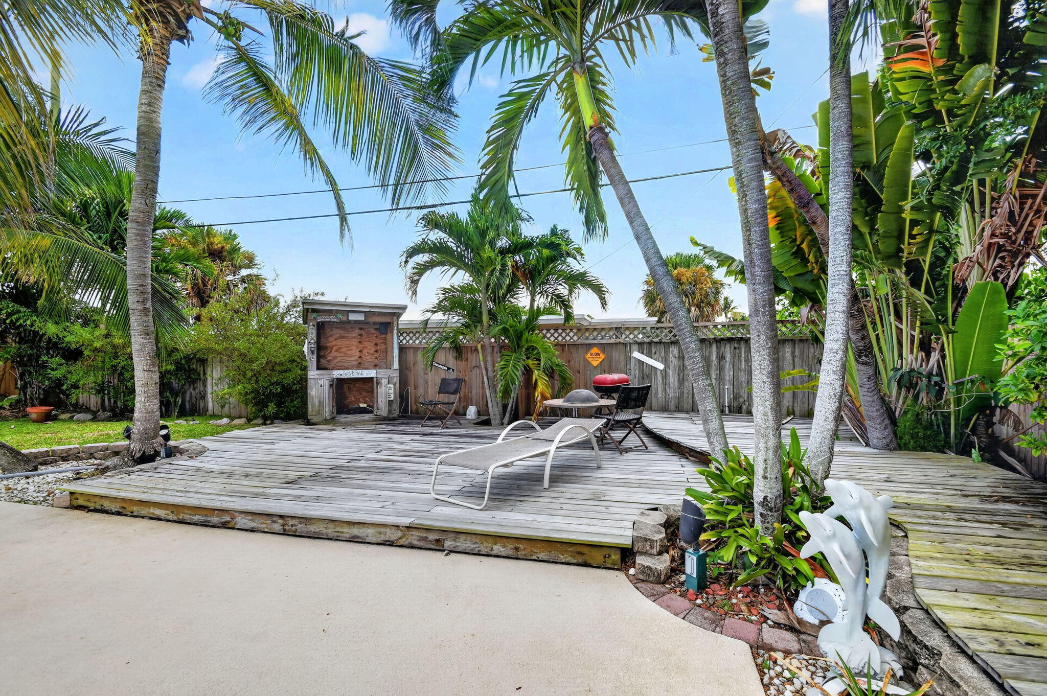 111 VASSAR Drive