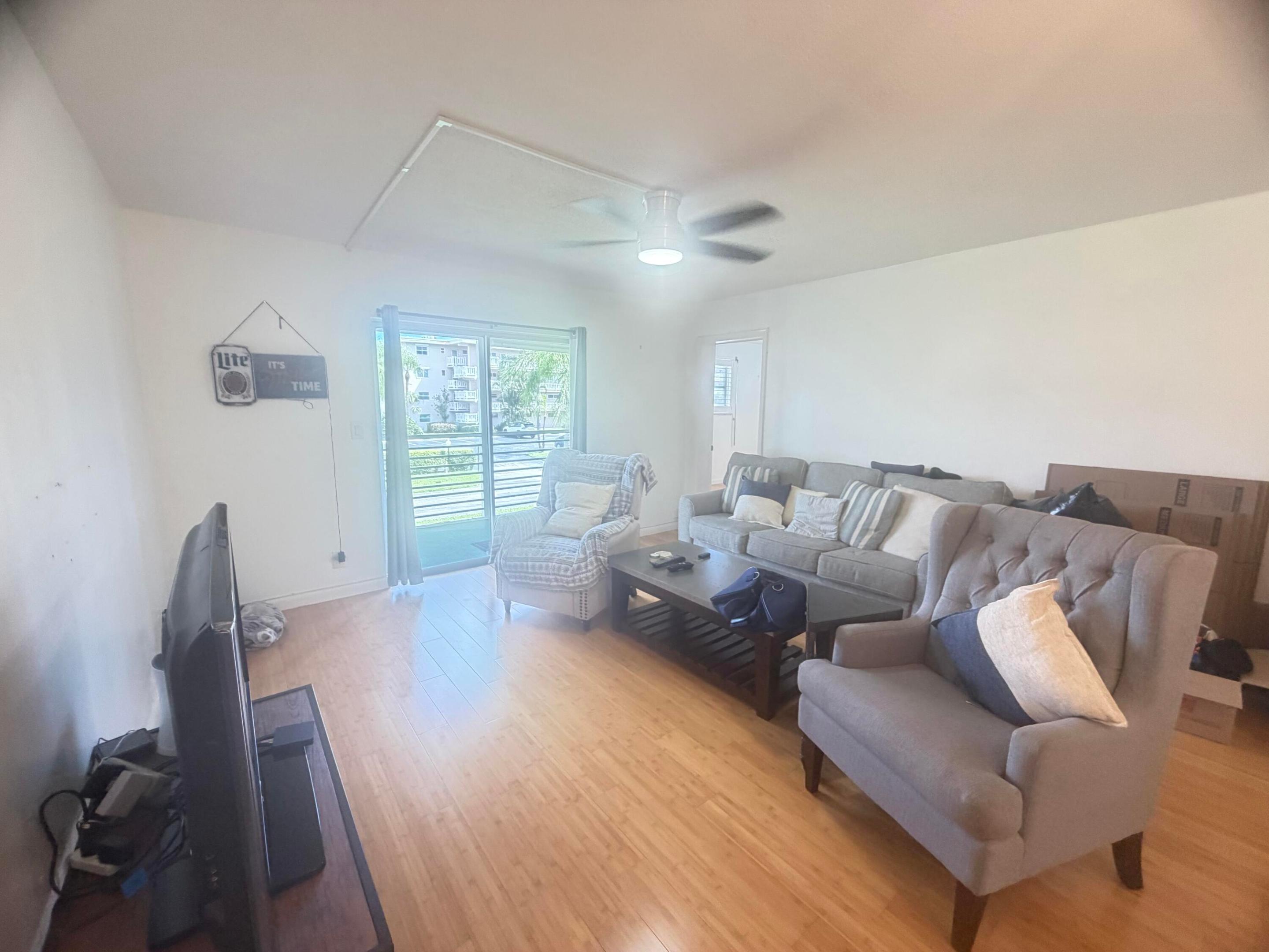 2640 Garden Drive S 202 Lake Worth Fl Us 33461 B26073031