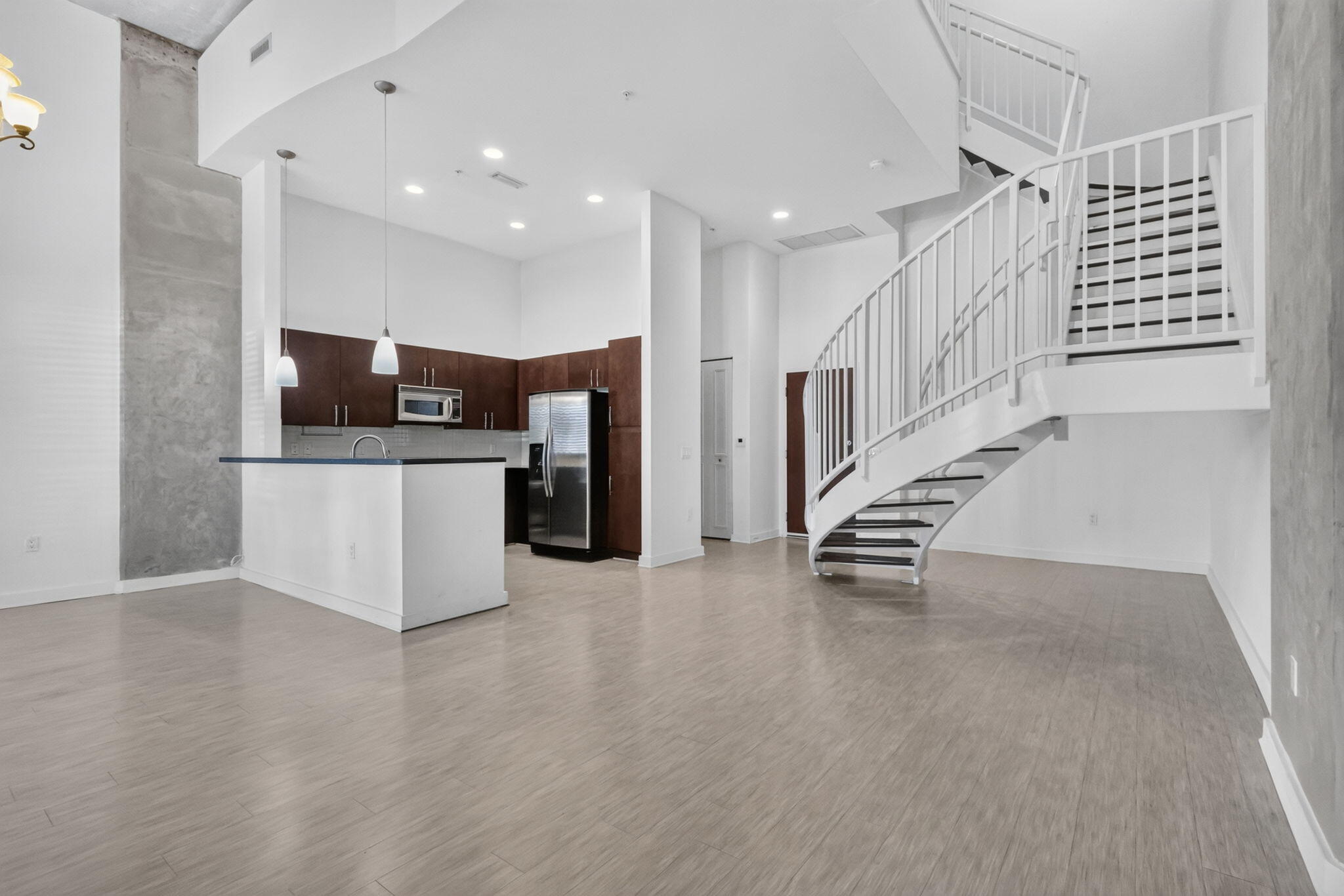 300 S Australian Avenue 128