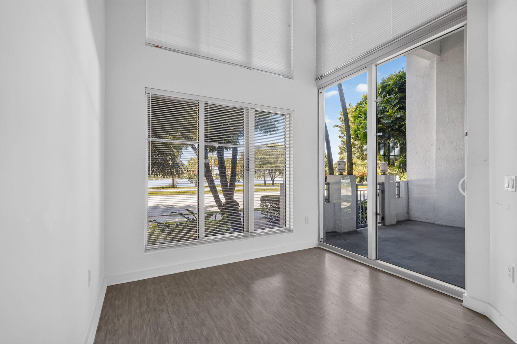 300 S Australian Avenue 128