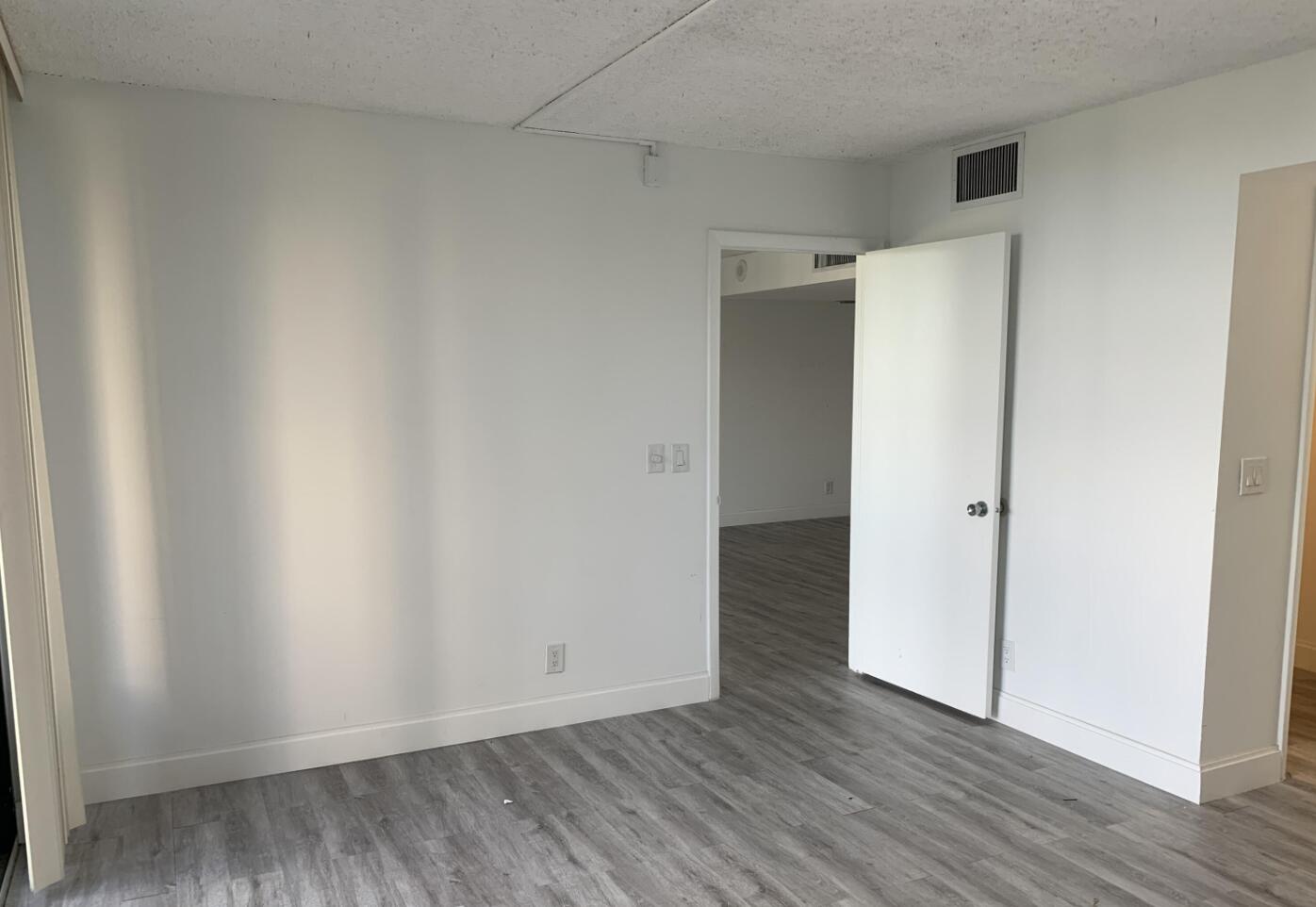 2425 Presidential Way 202