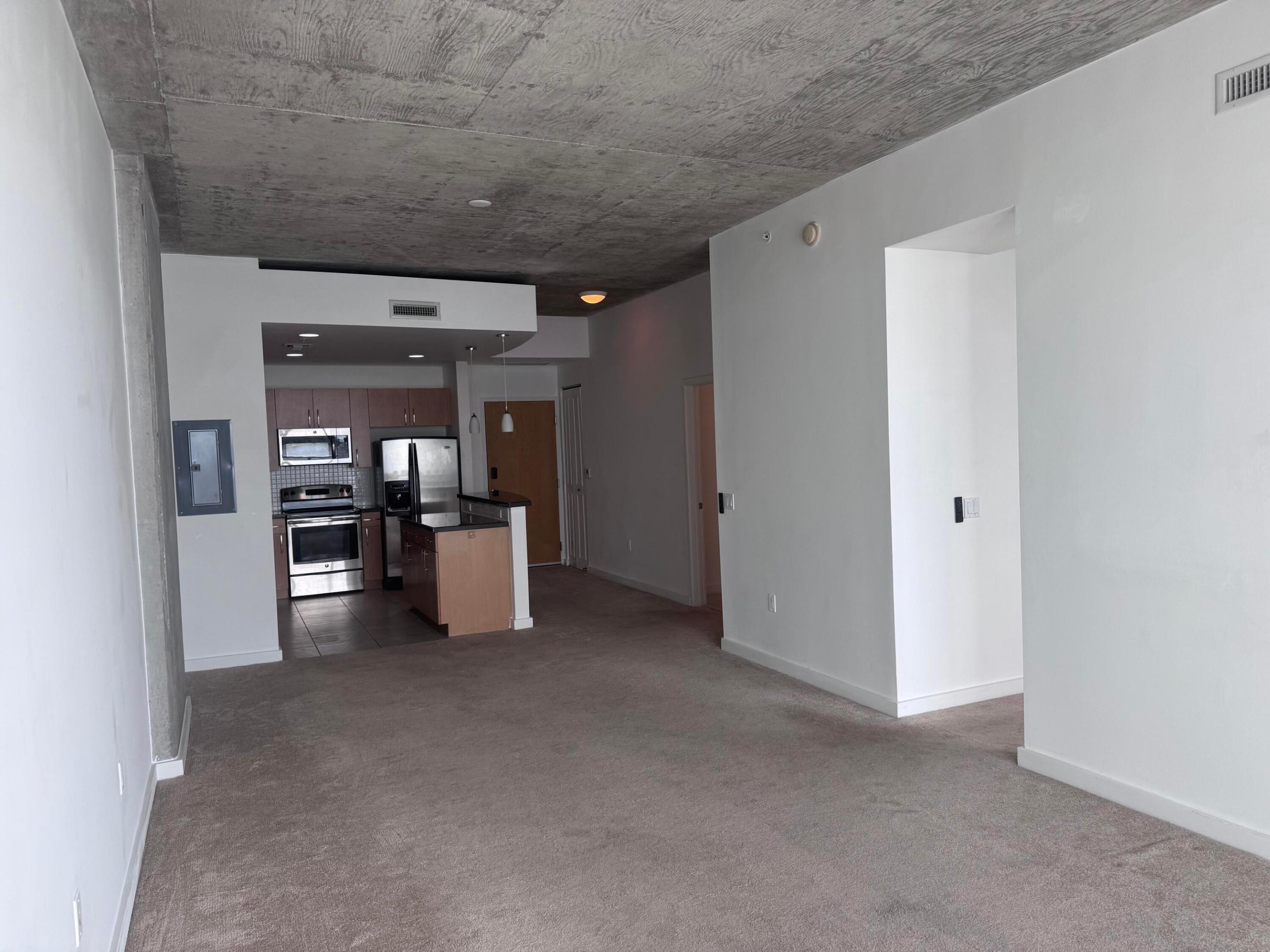 300 S Australian Avenue 811