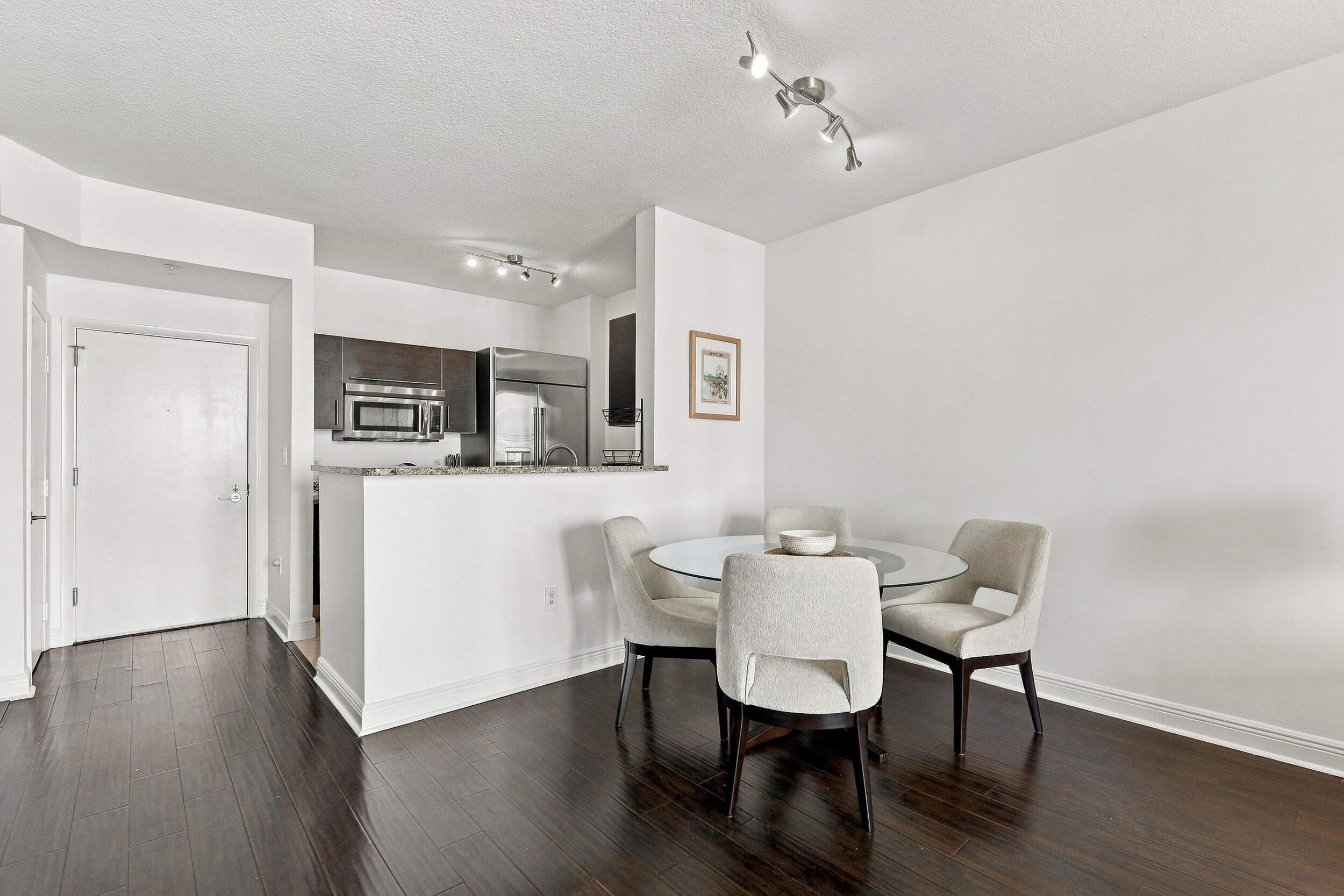 550 OKEECHOBEE Boulevard 521