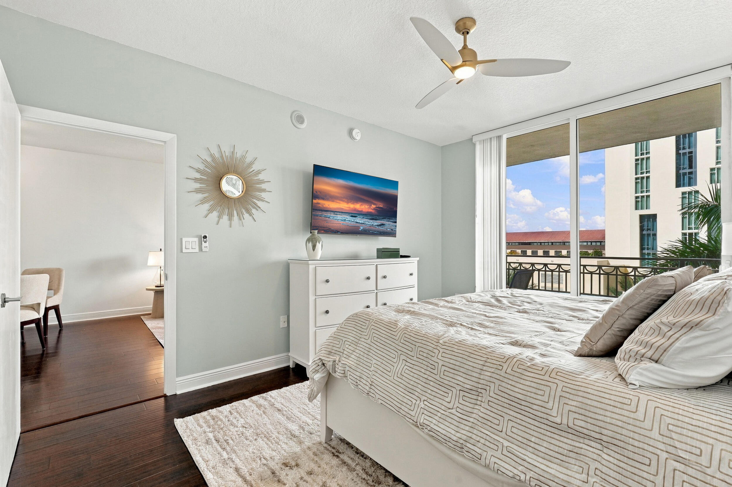 550 OKEECHOBEE Boulevard 521
