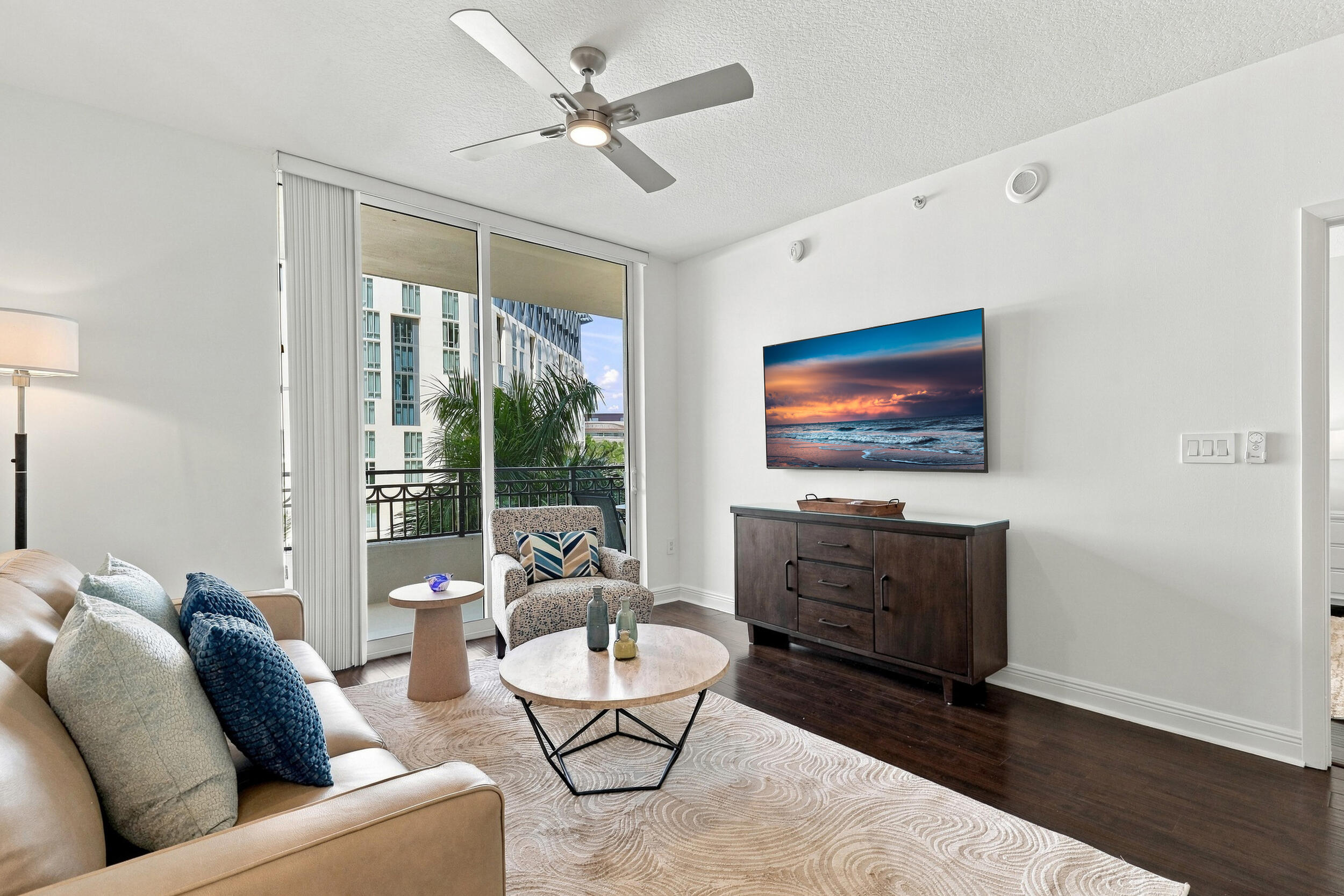 550 OKEECHOBEE Boulevard 521