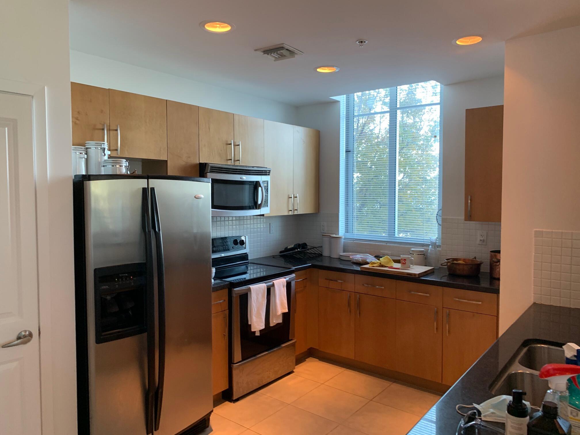 300 S Australian Avenue 207