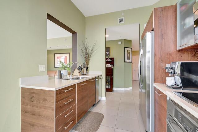 480 Hibiscus Street 1042
