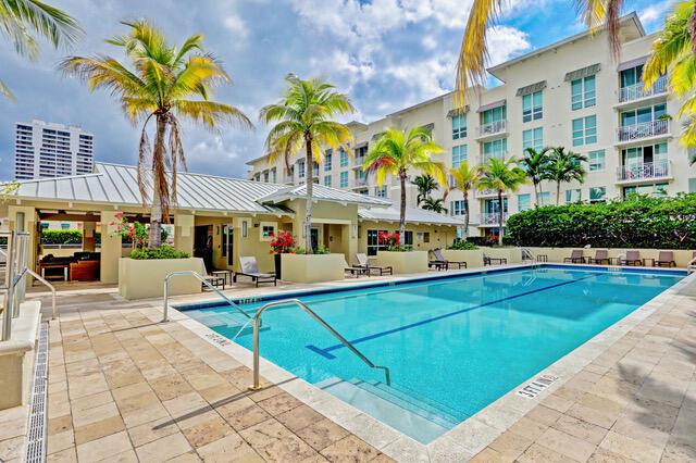 480 Hibiscus Street 1042