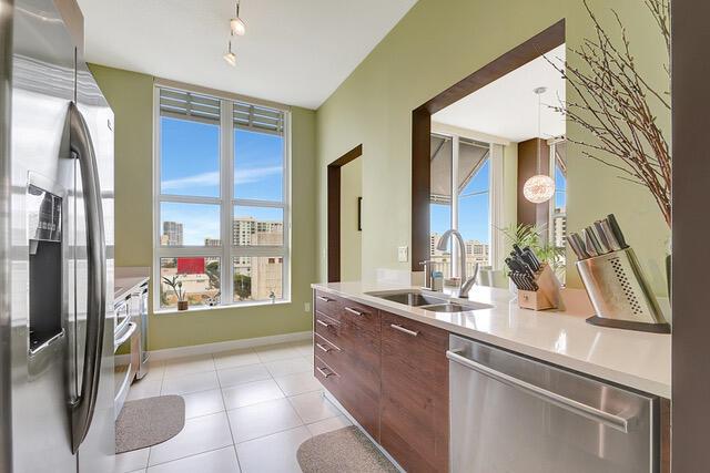 480 Hibiscus Street 1042
