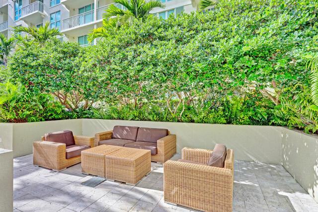 480 Hibiscus Street 709