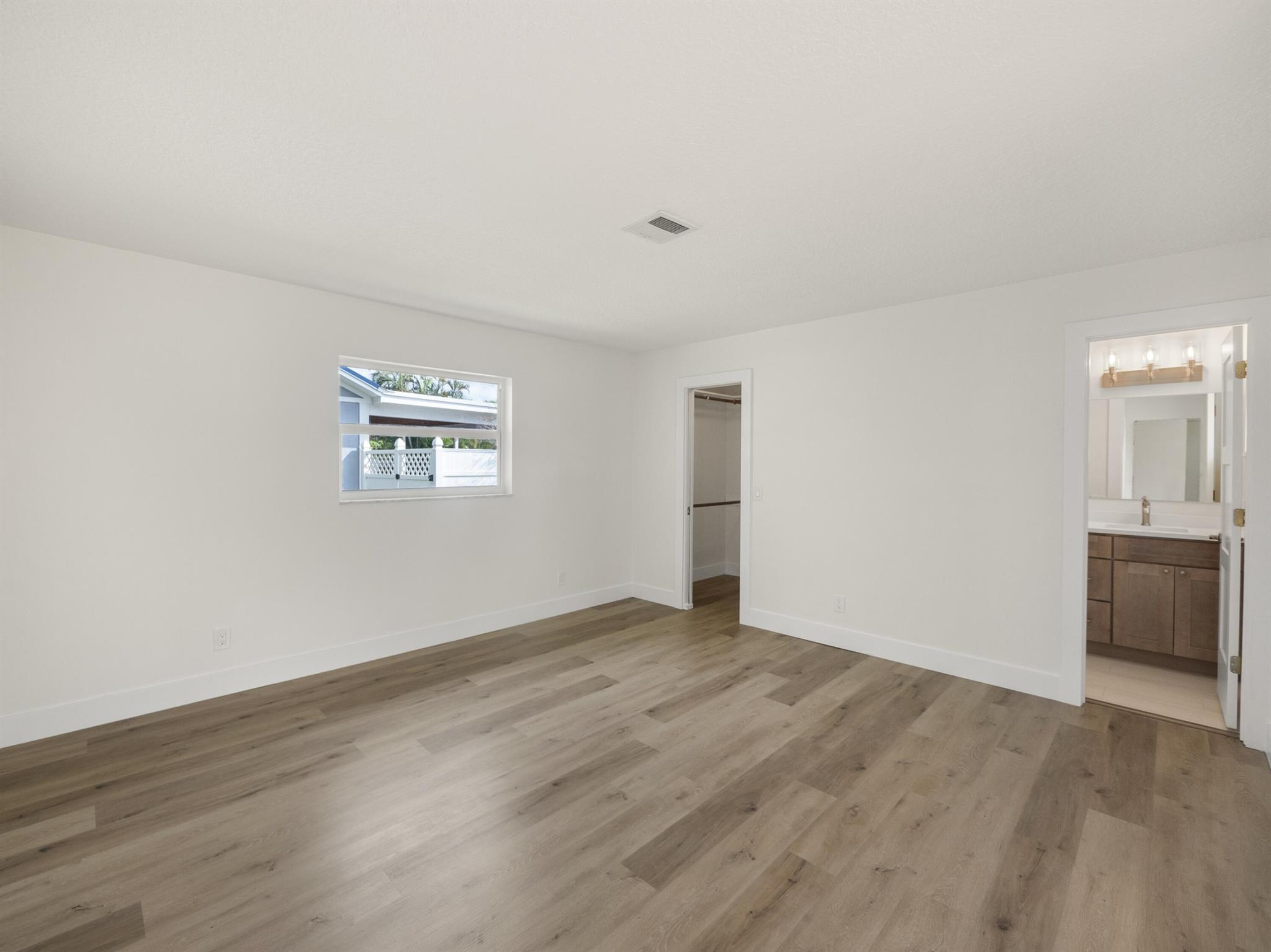 10146 Dogwood Avenue