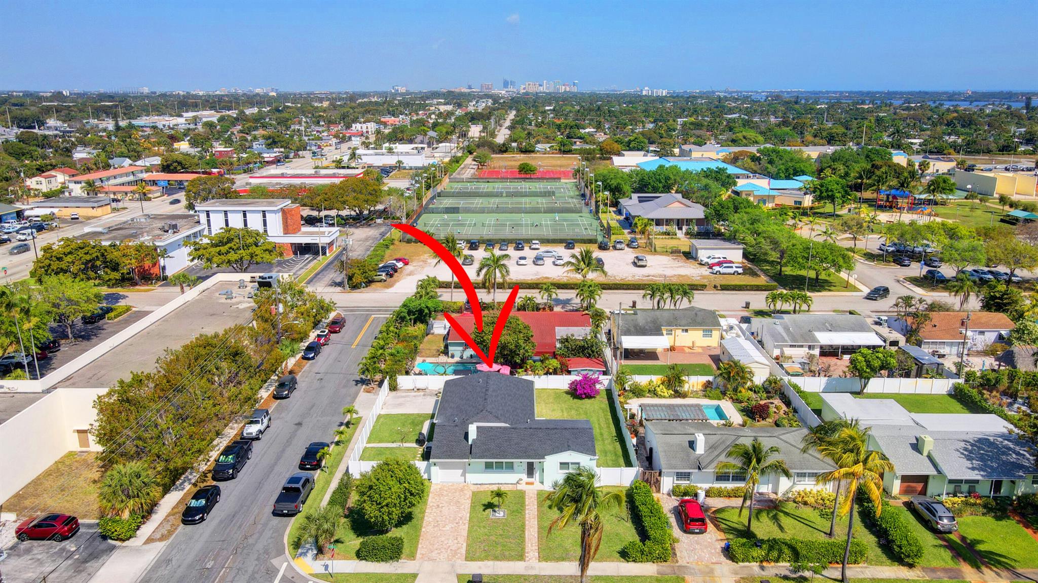 379 Laurie Road