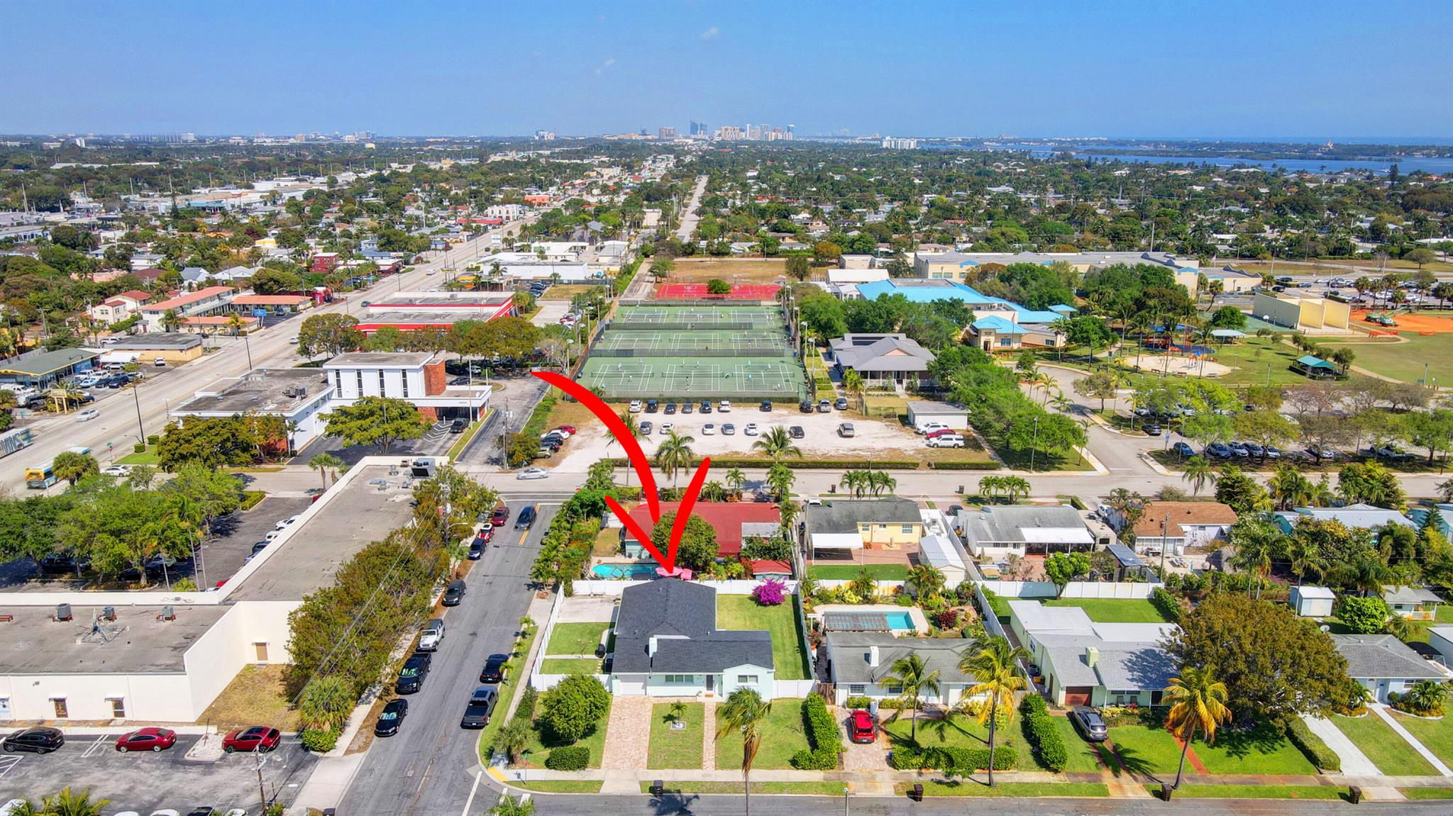 379 Laurie Road