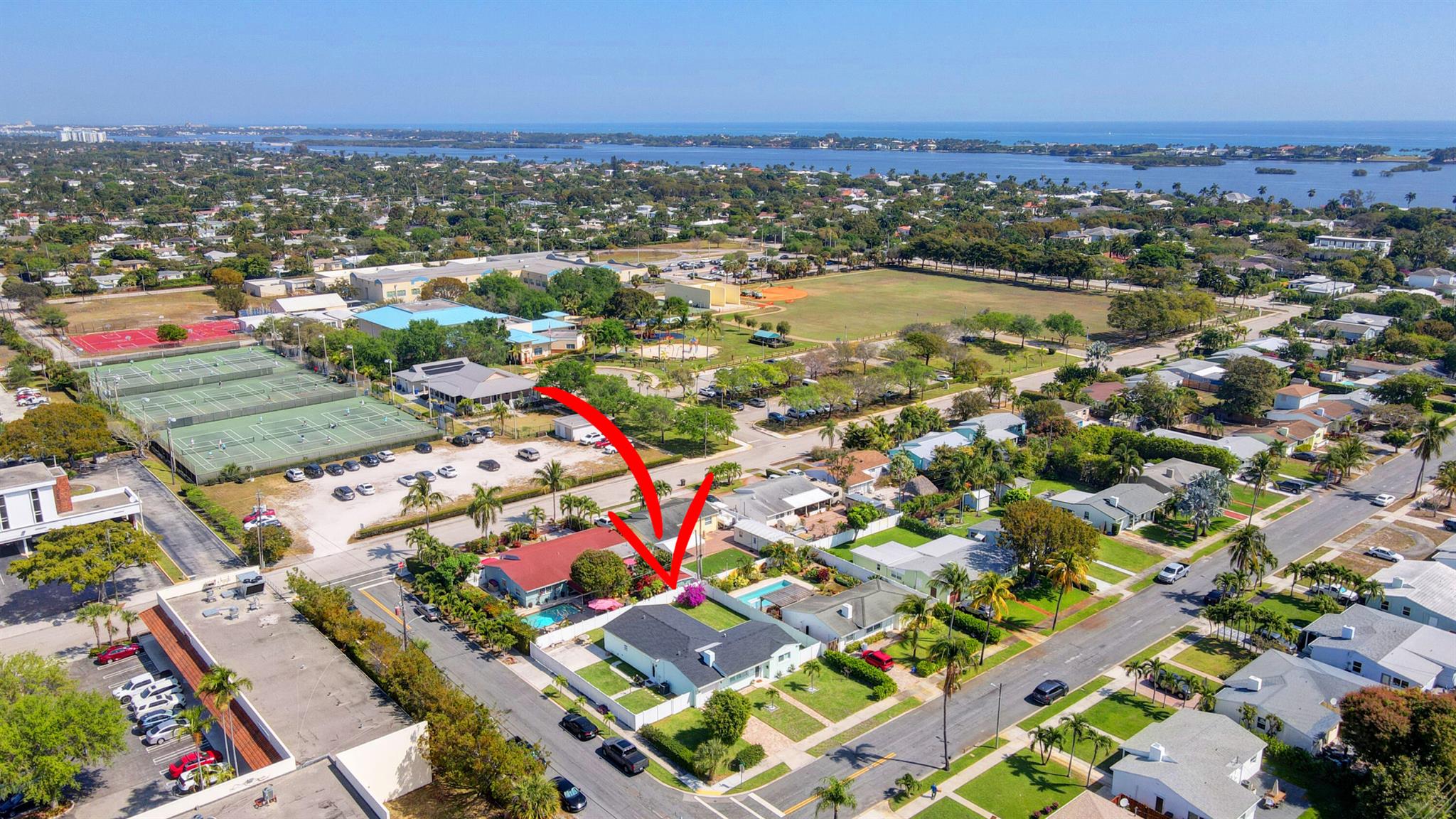 379 Laurie Road