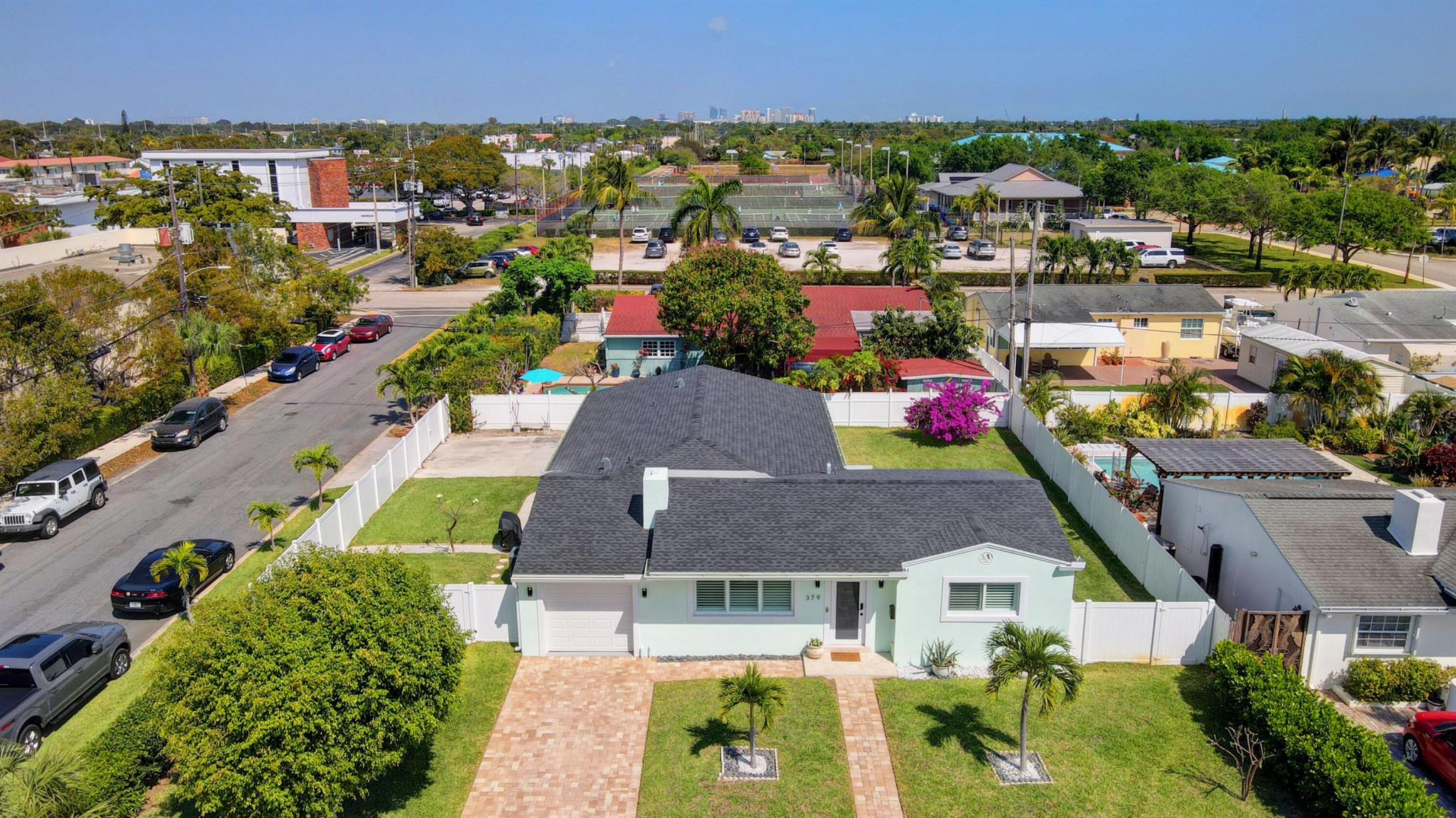 379 Laurie Road