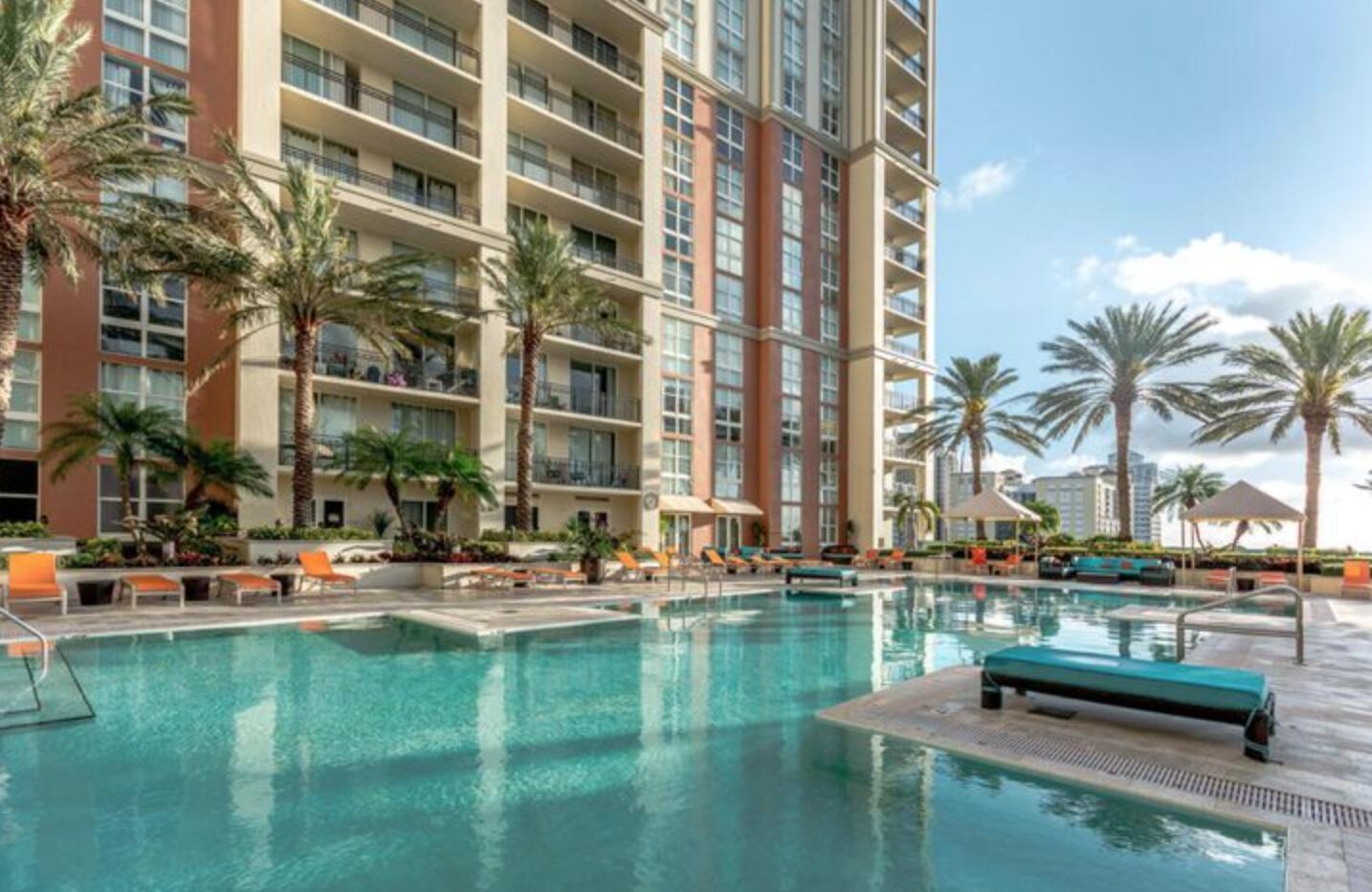 550 Okeechobee Boulevard Lph-17