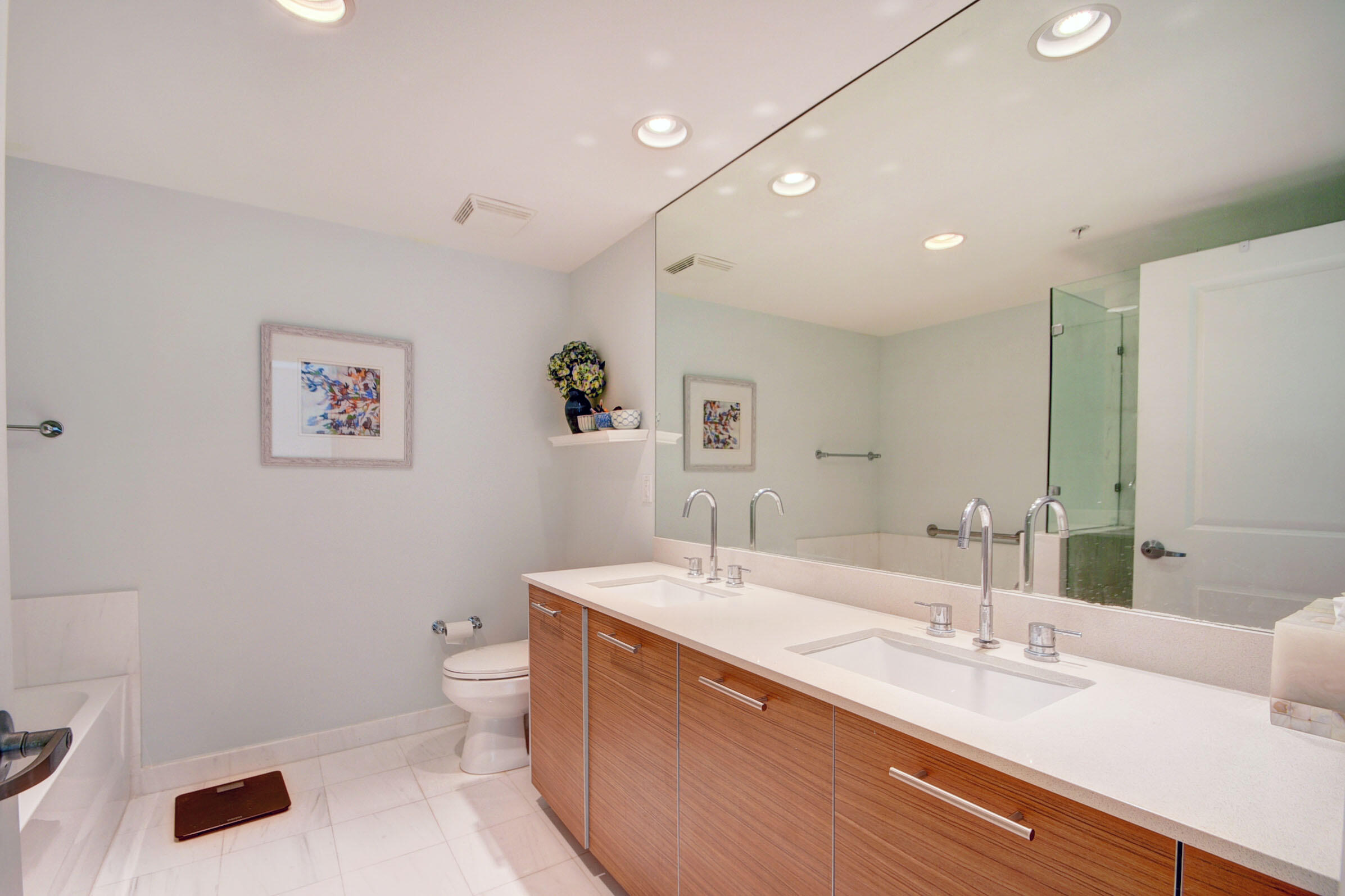 480 Hibiscus Street 604