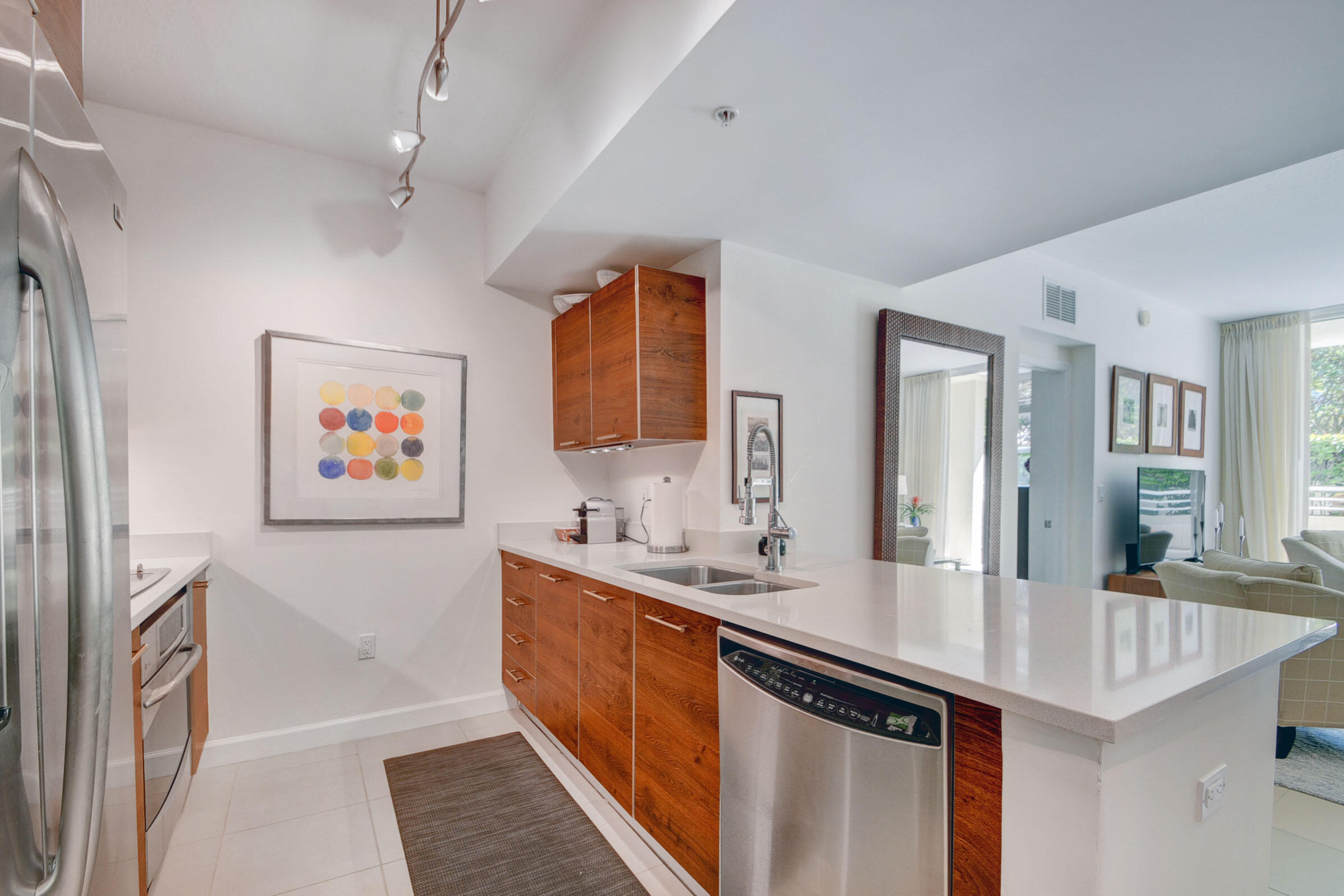 480 Hibiscus Street 604