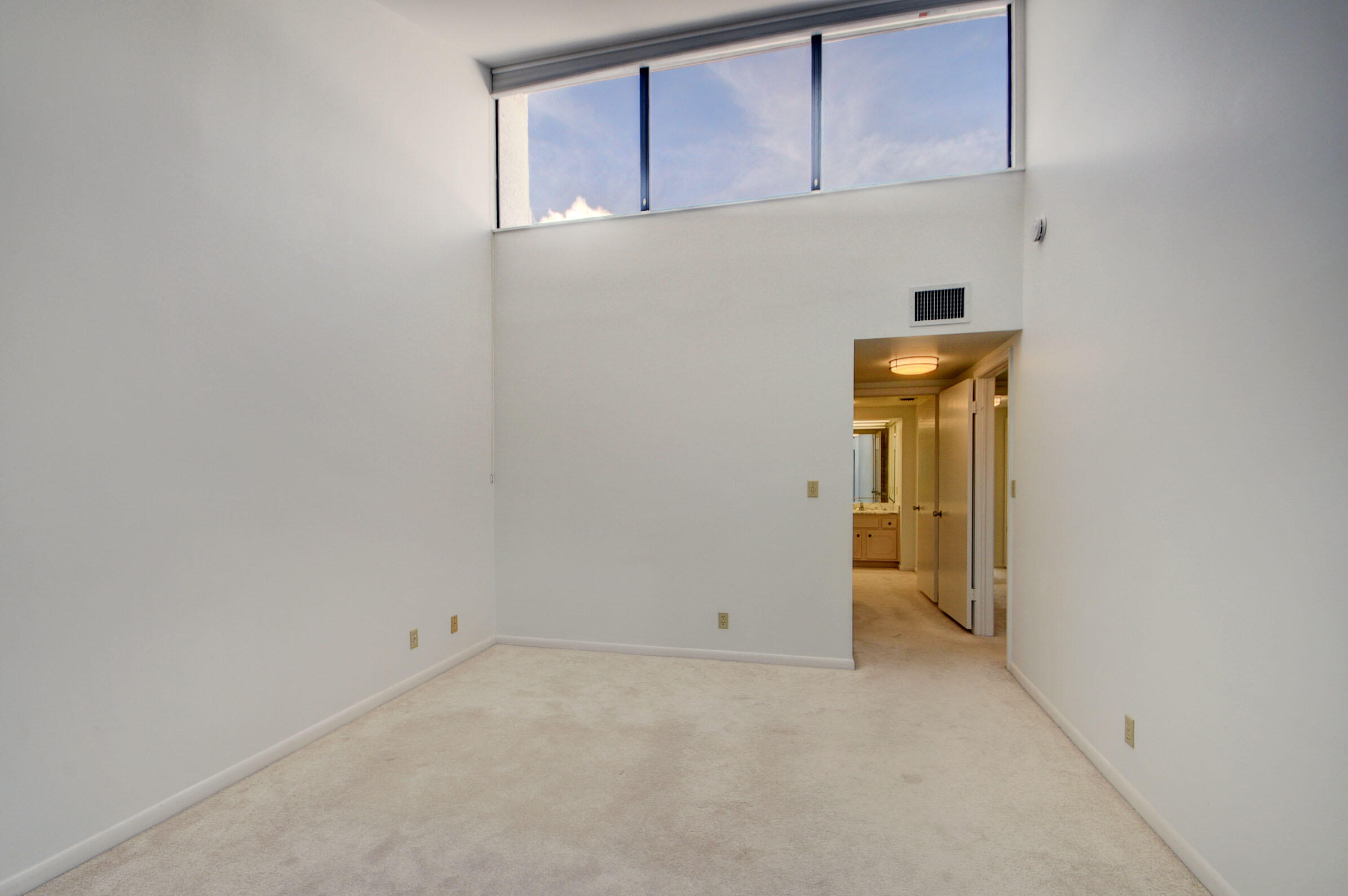1902 Presidential Way 1-E