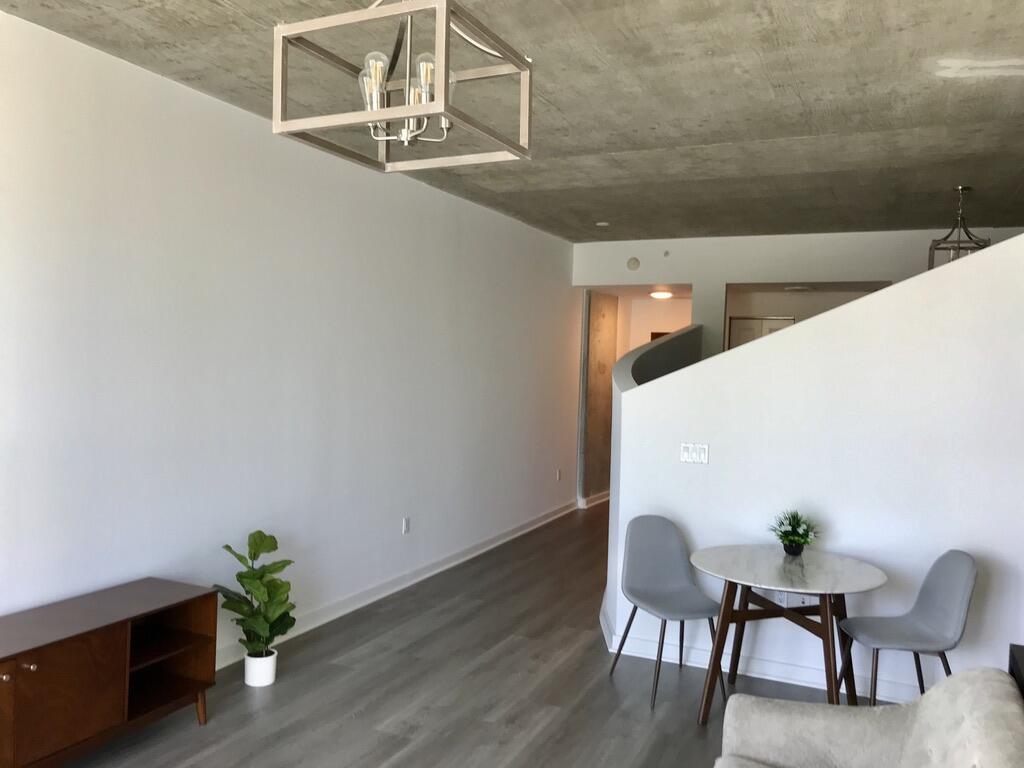 300 S Australian Avenue 716