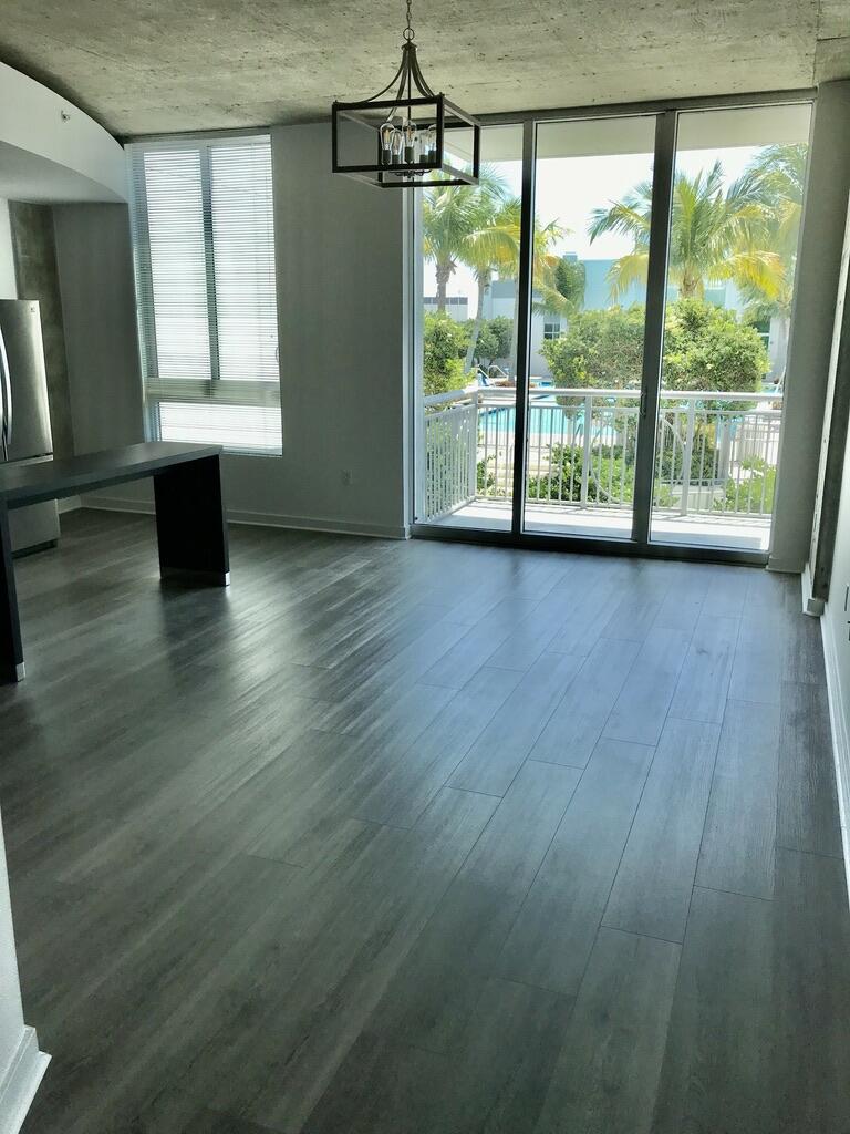 300 S Australian Avenue 716