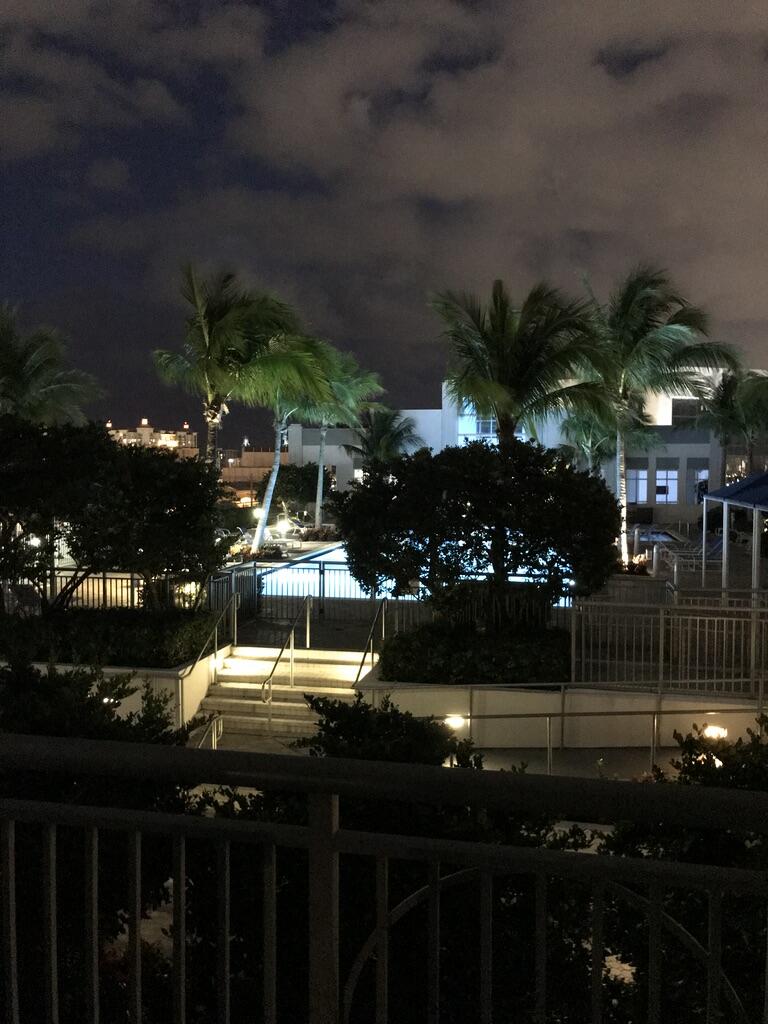 300 S Australian Avenue 716