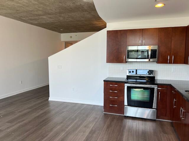 300 S Australian Avenue 716