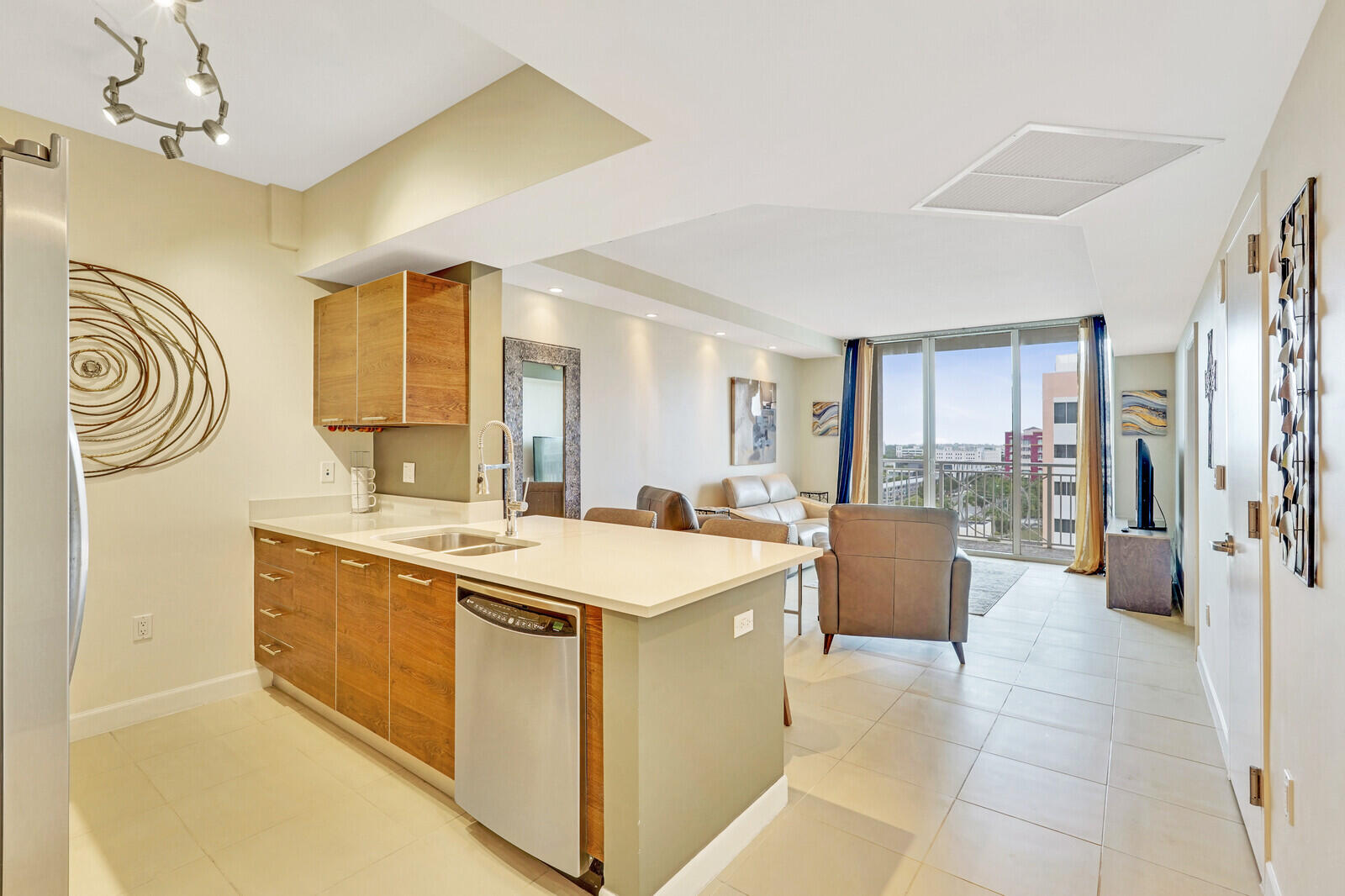 480 Hibiscus Street 803