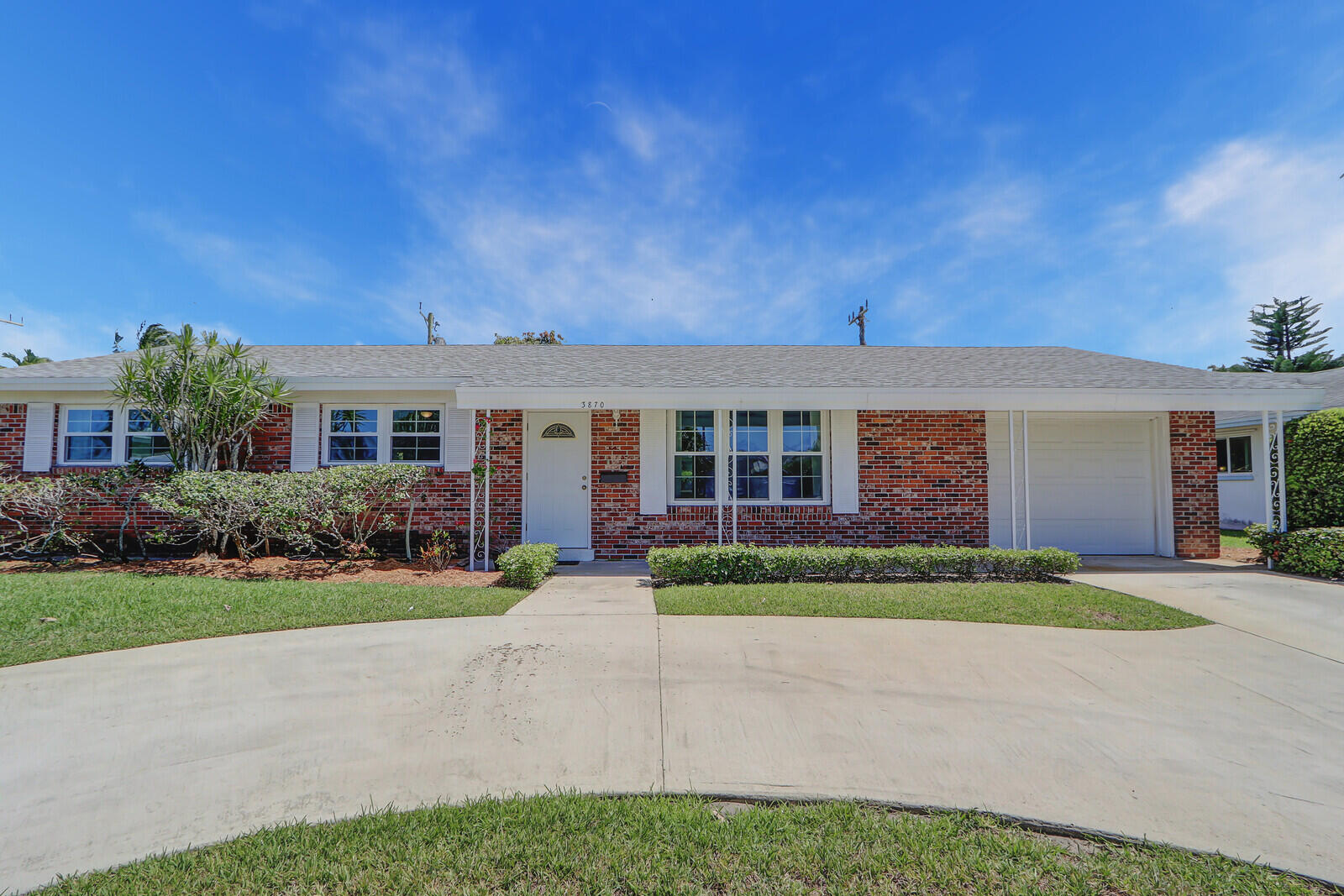 3870 Lighthouse Drive