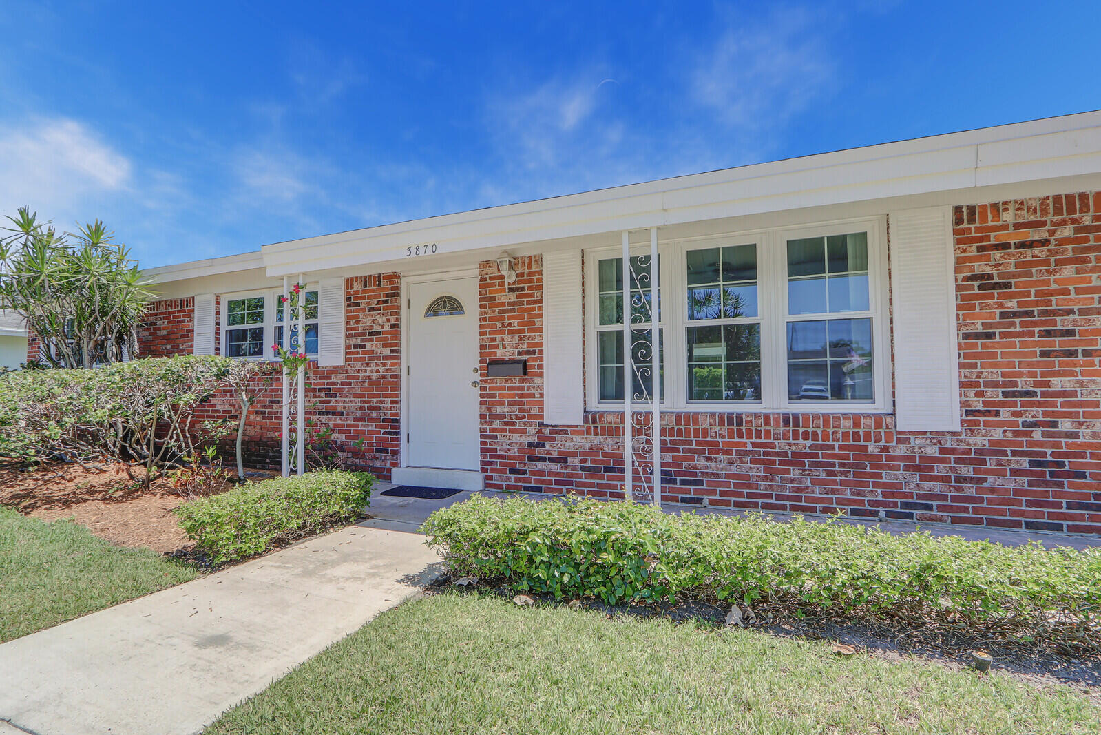 3870 Lighthouse Drive