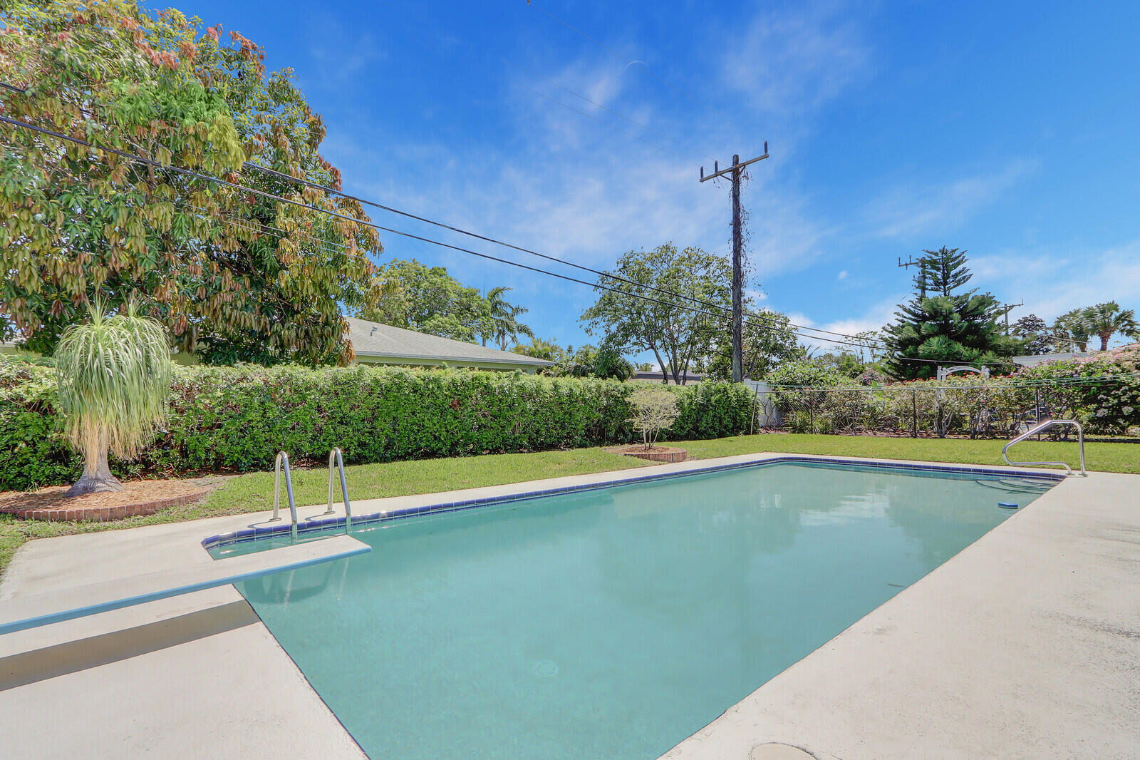 3870 Lighthouse Drive