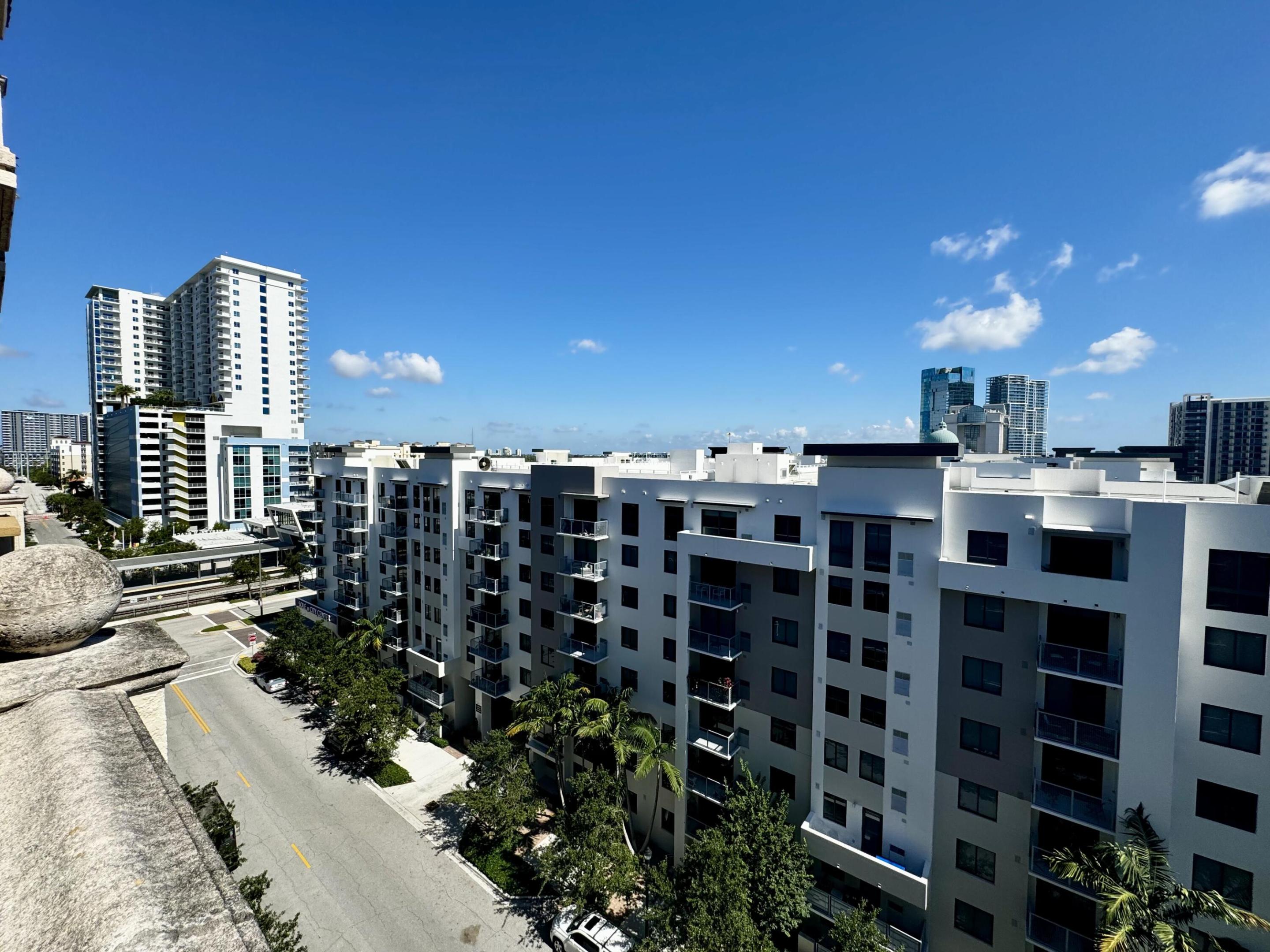 410 Evernia Street 829