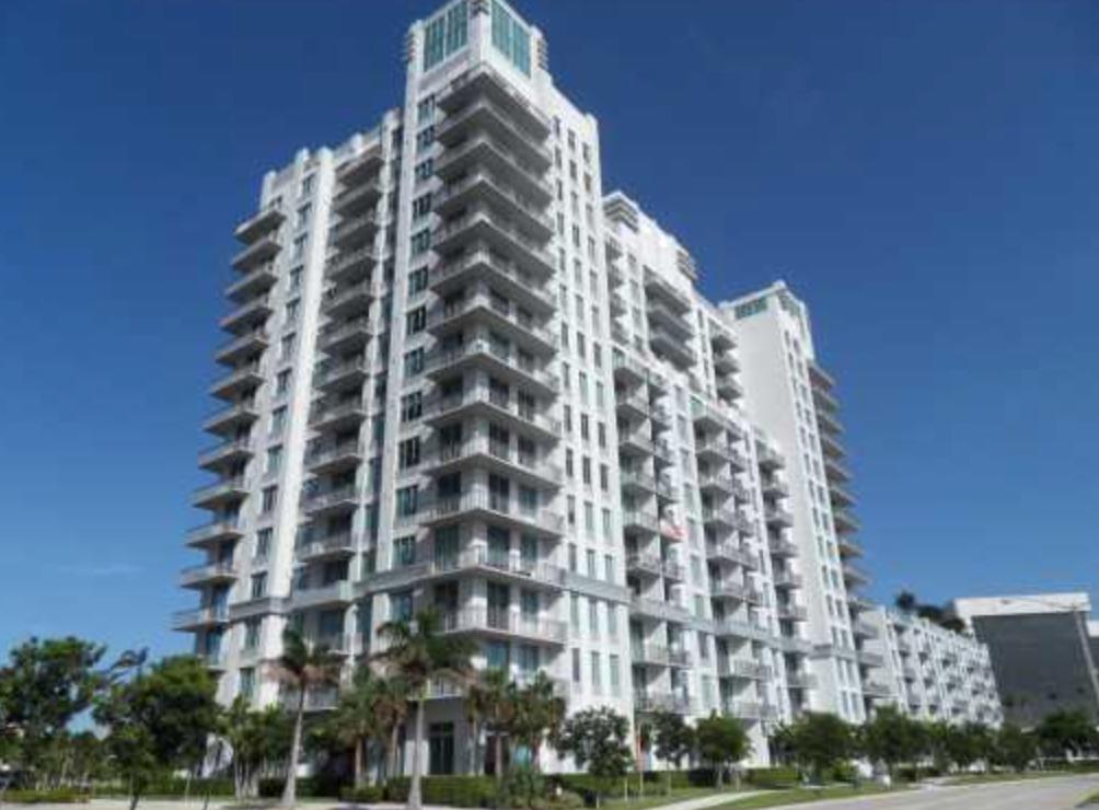 300 S Australian Avenue 128