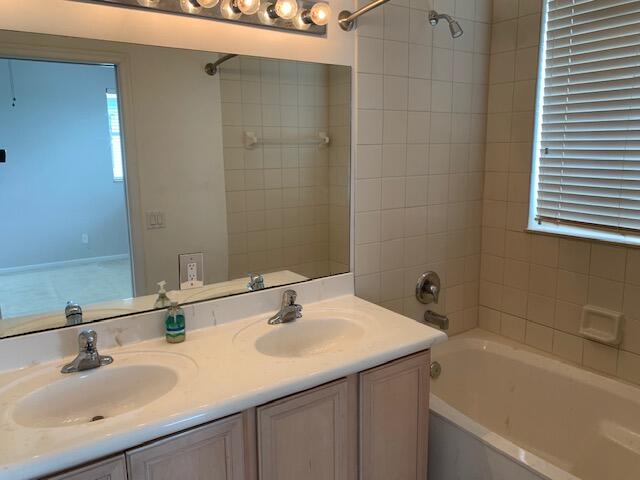 3111 Laurel Ridge Circle