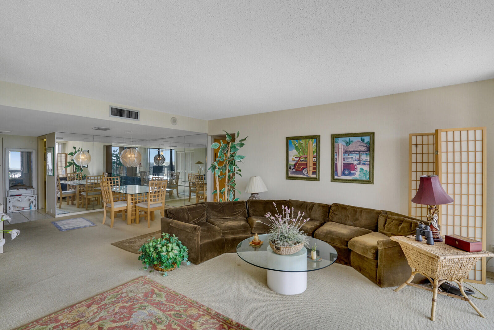2425 Presidential Way 1404