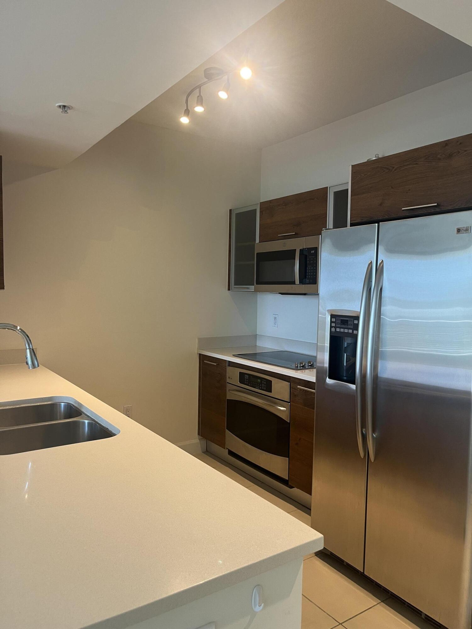 480 Hibiscus Street 227