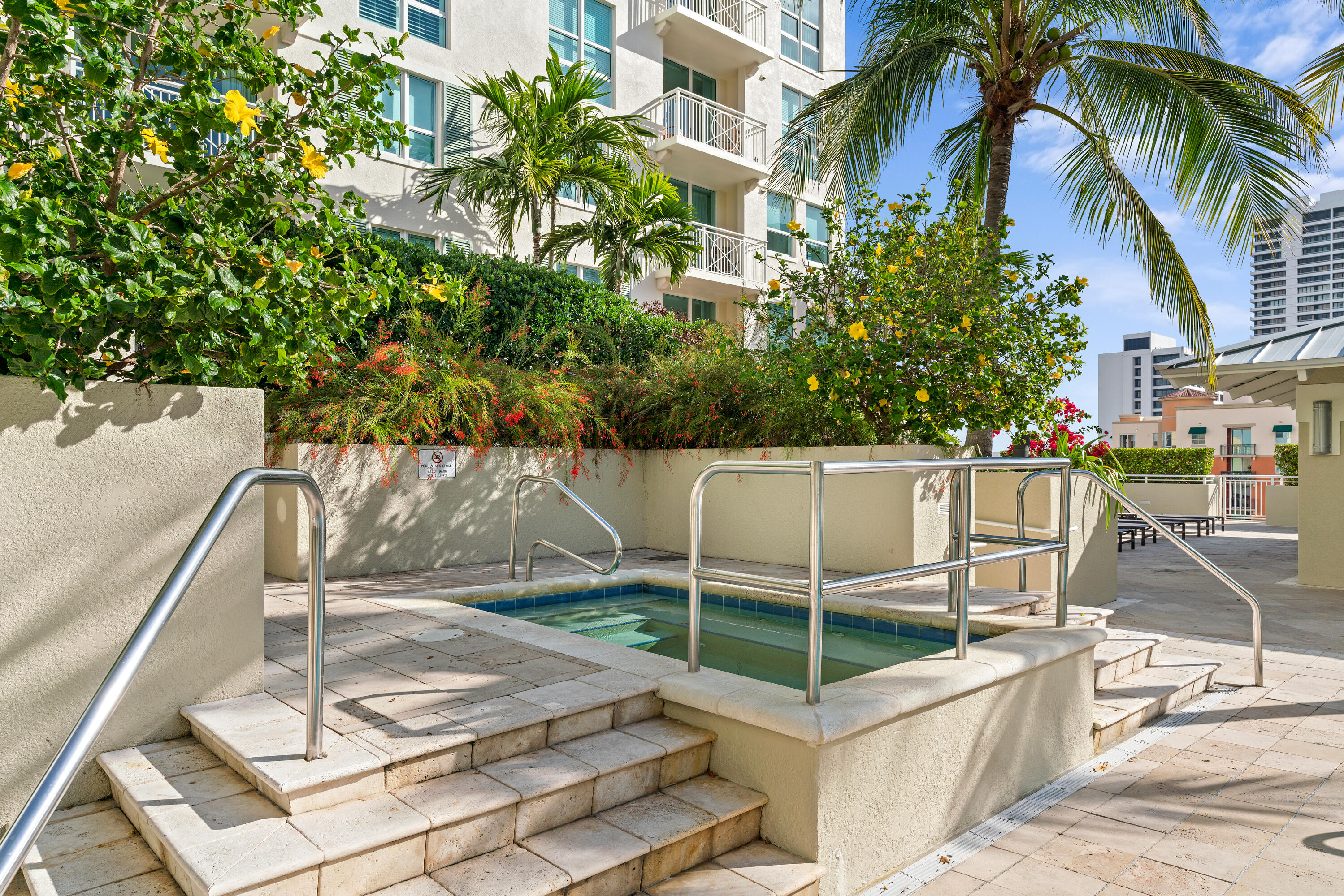 480 Hibiscus Street 227