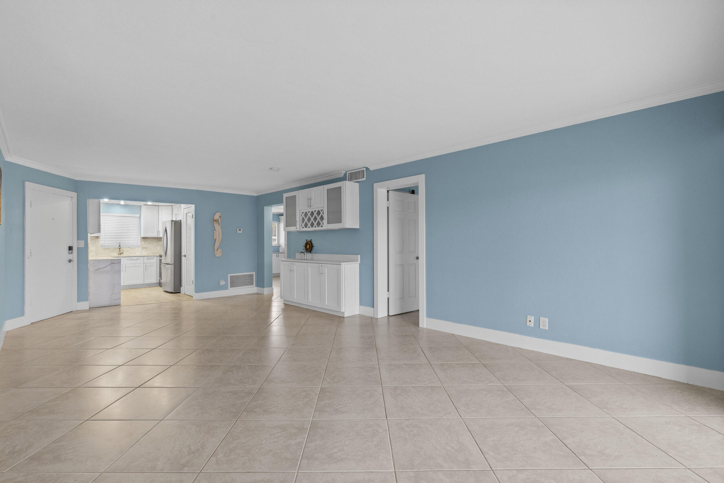 420 Northlake Court 1