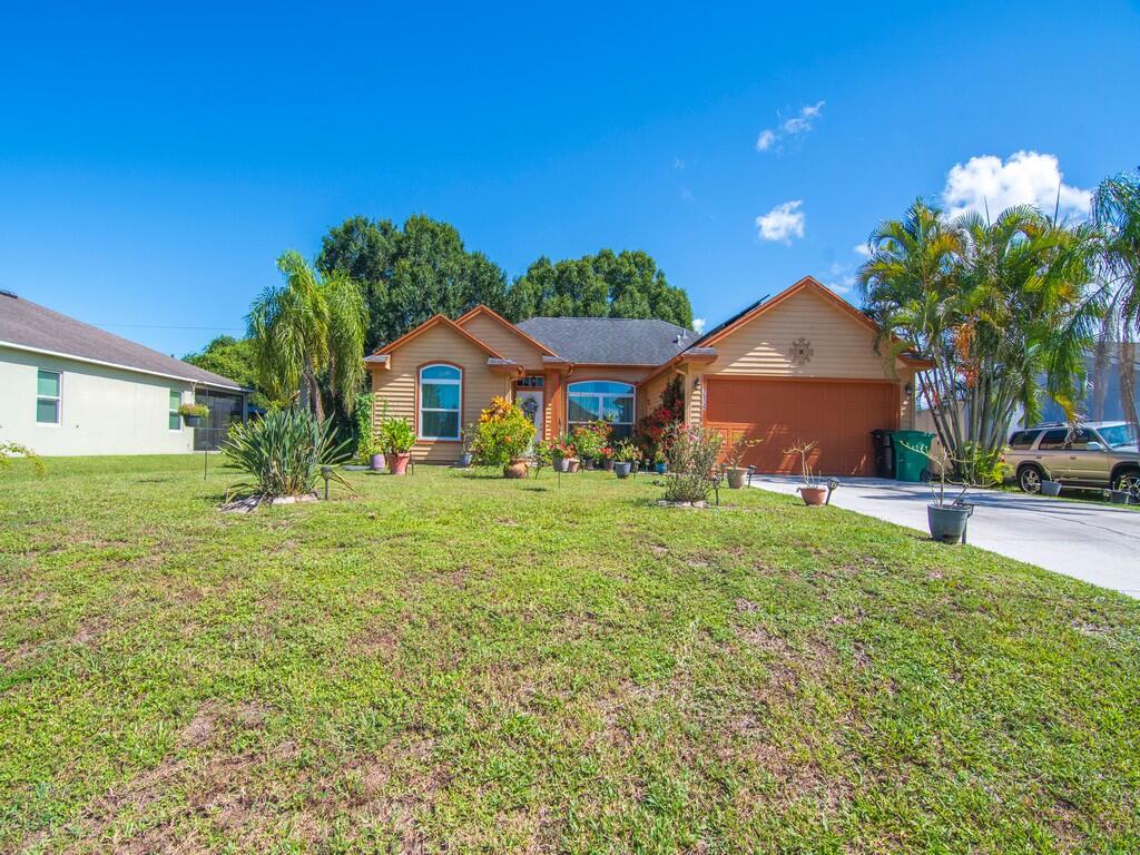 714 SW Andrew Road, Port St. Lucie