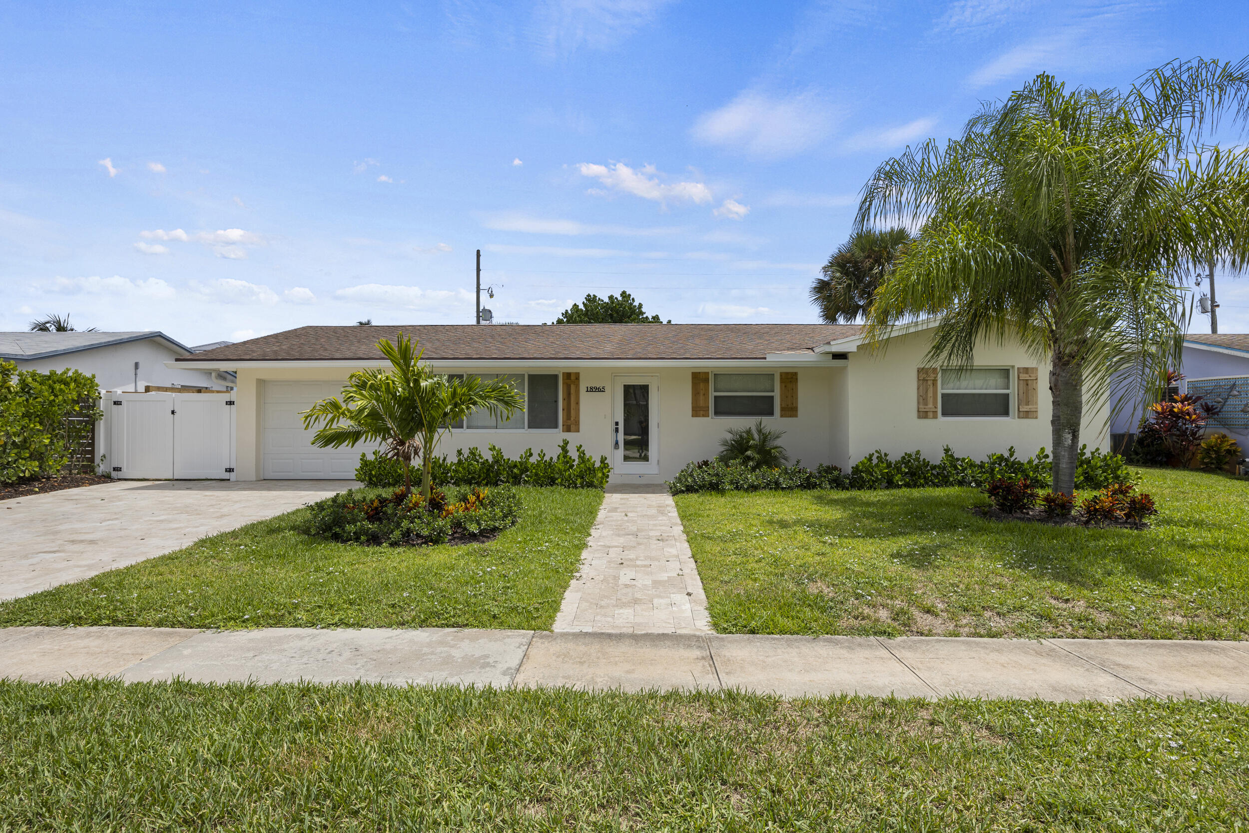 18965 SE Southgate Drive