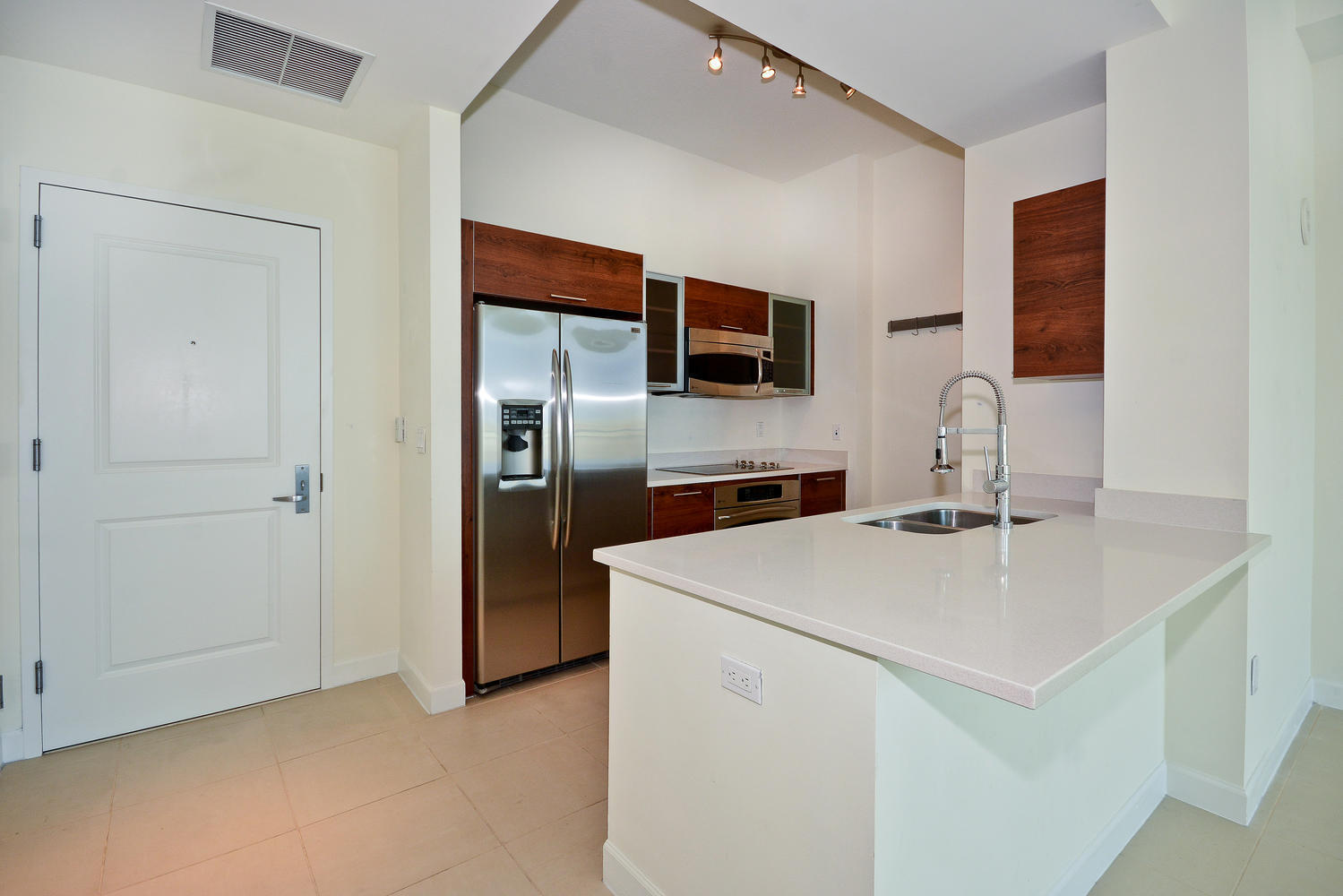 480 Hibiscus Street 503
