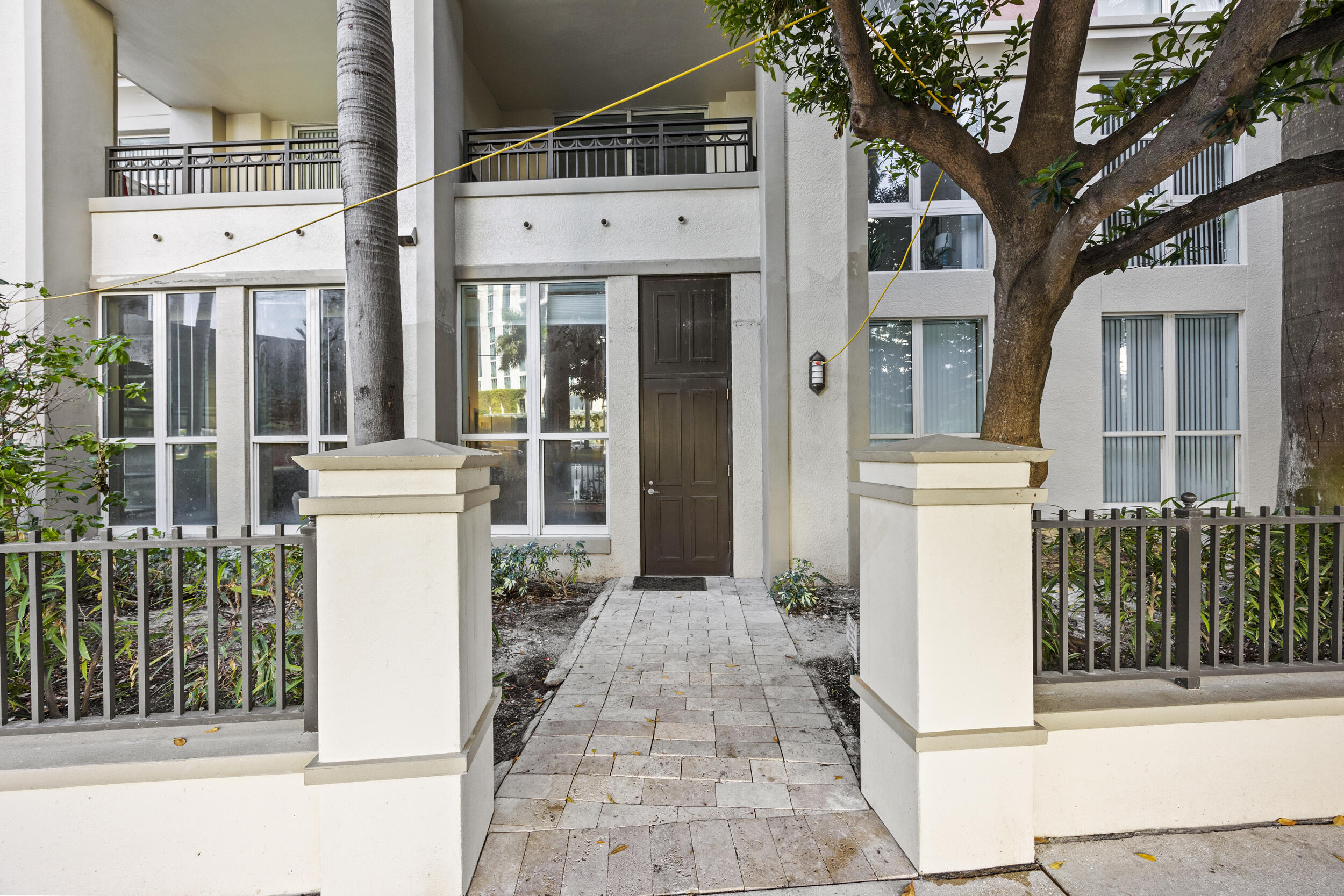 550 Okeechobee Boulevard 114