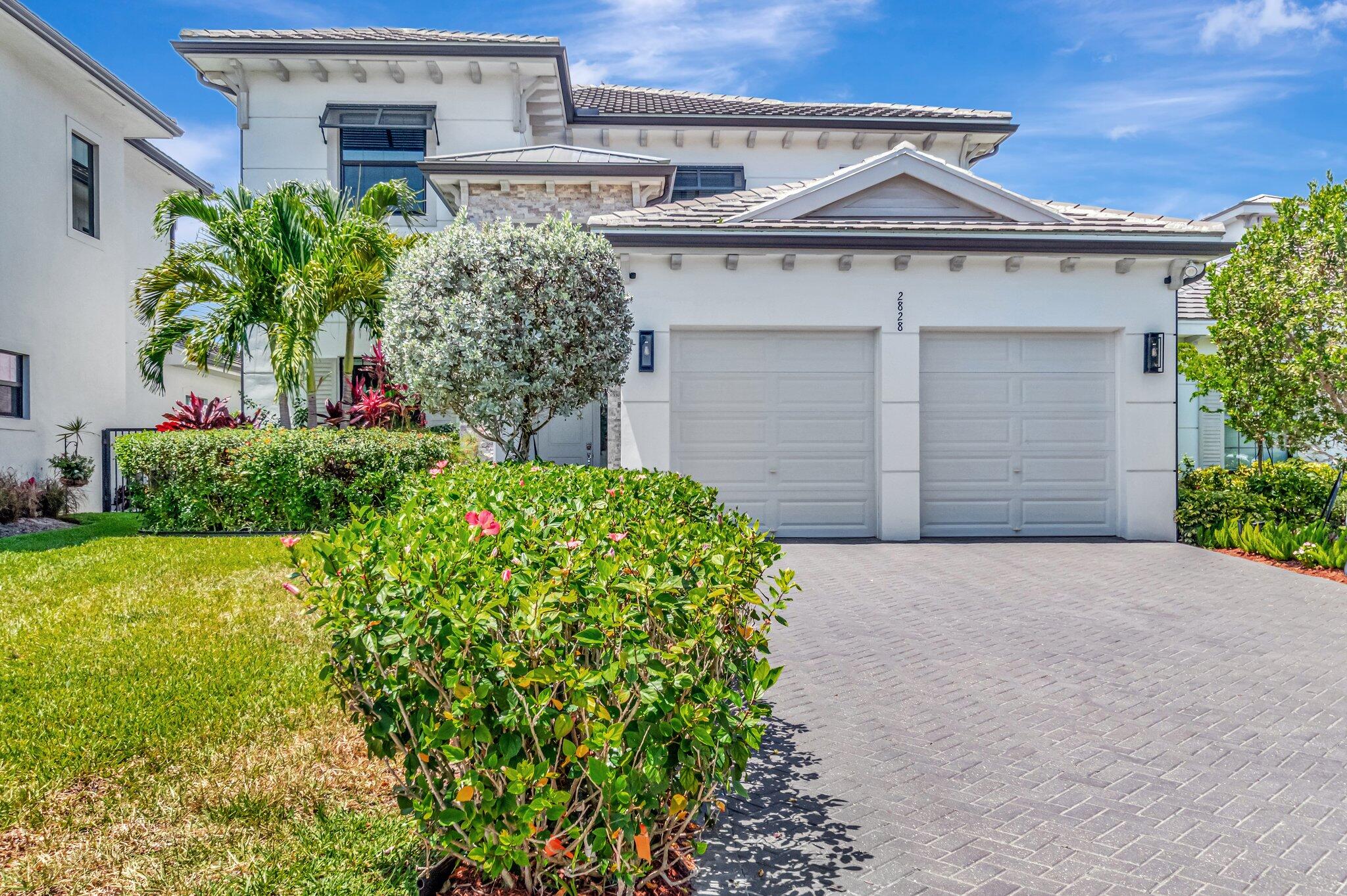 2828 Gin Berry Way